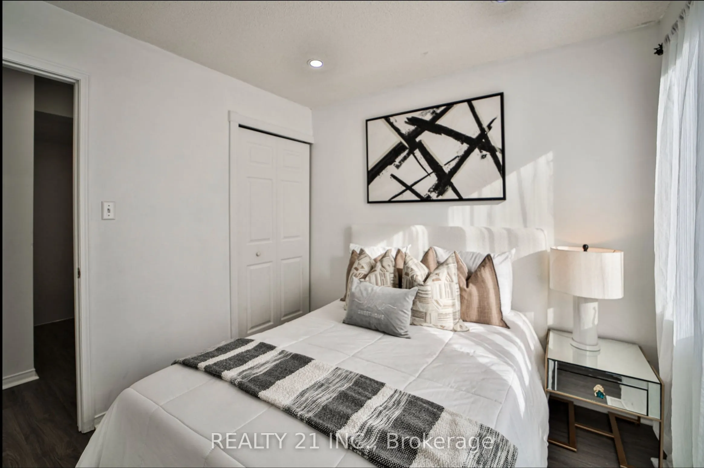 75 Weldrick Road E, #1036