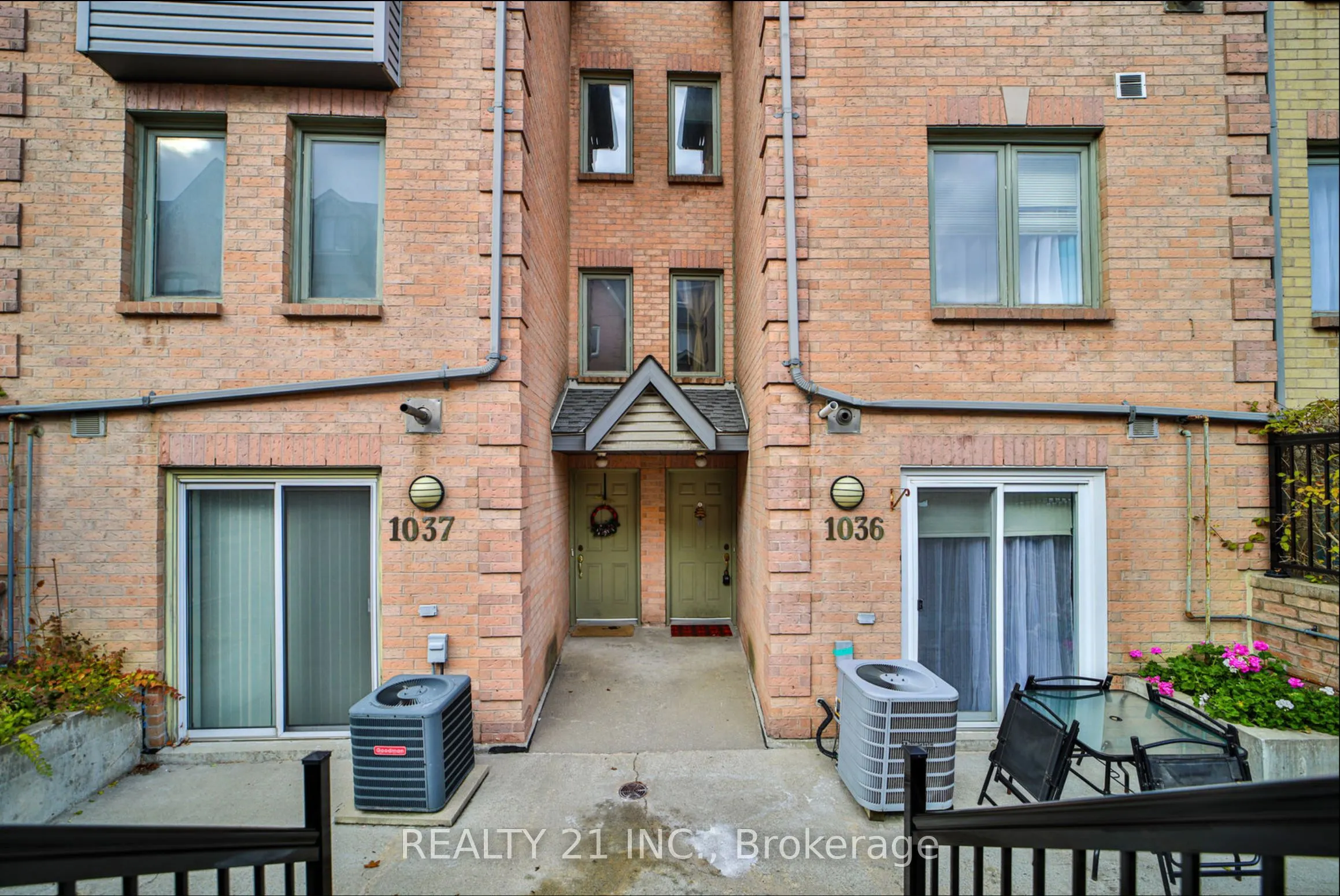 75 Weldrick Road E, #1036