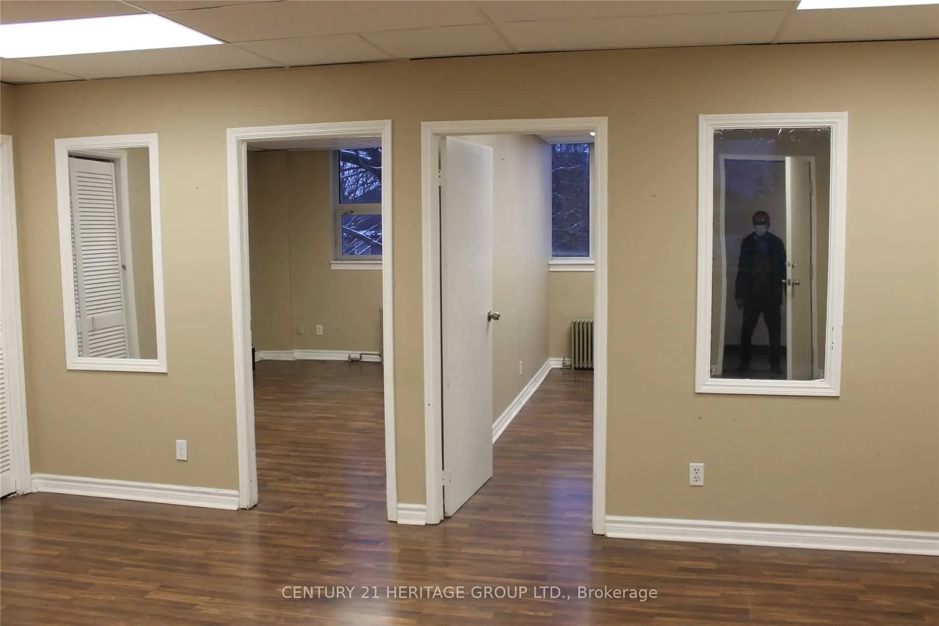 10255 Yonge Street, #207