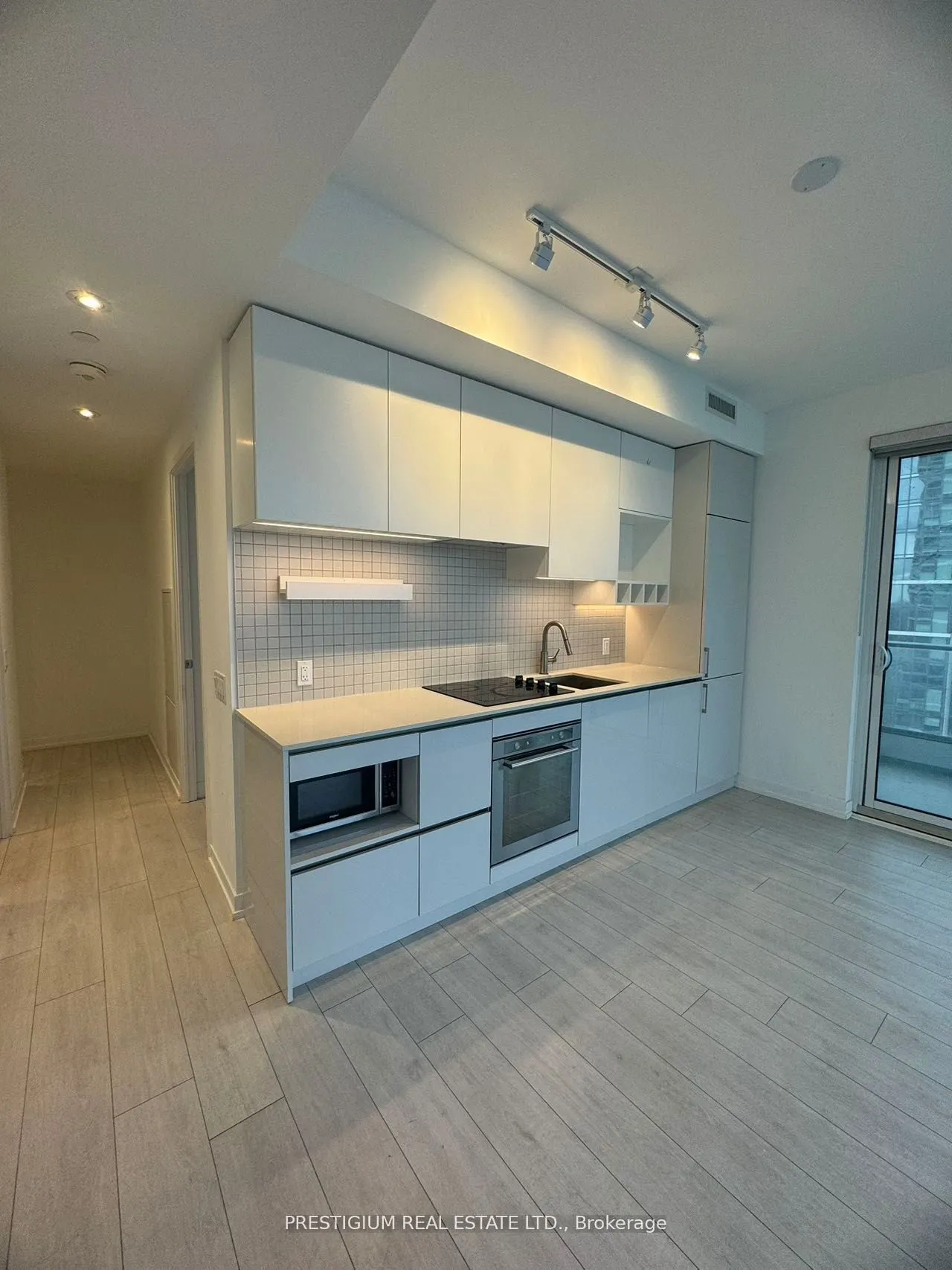 950 Portage Parkway, #4206