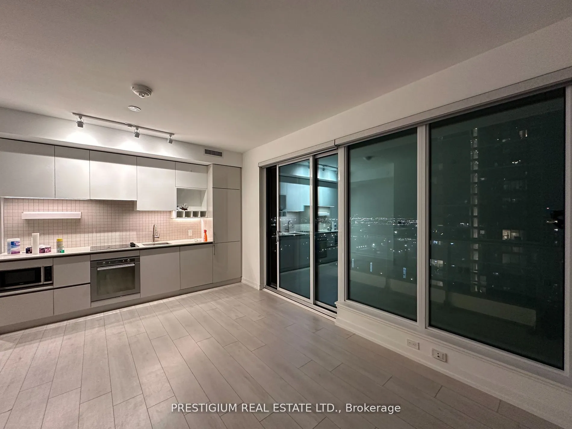 950 Portage Parkway, #4206