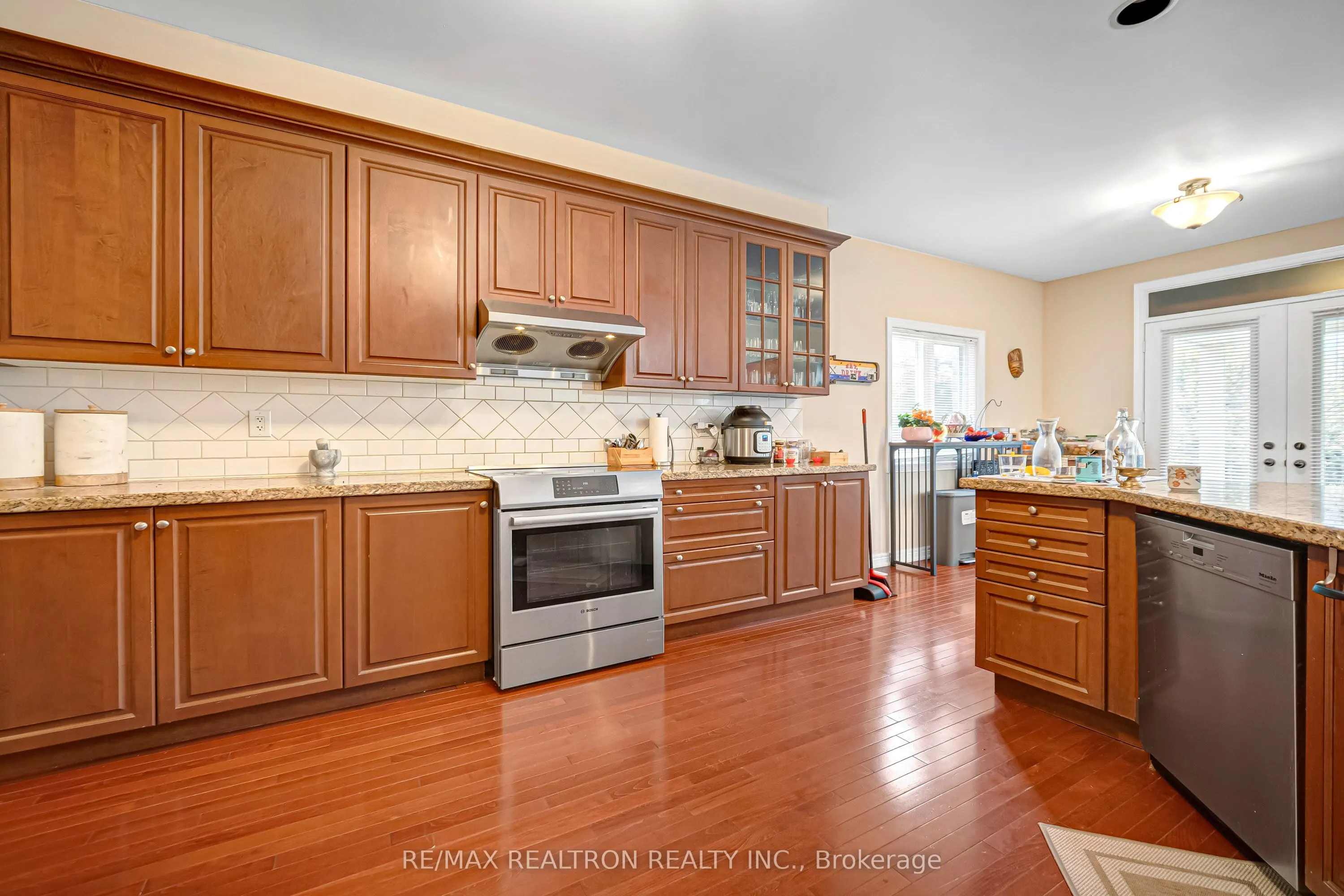 71 Glengordon Crescent