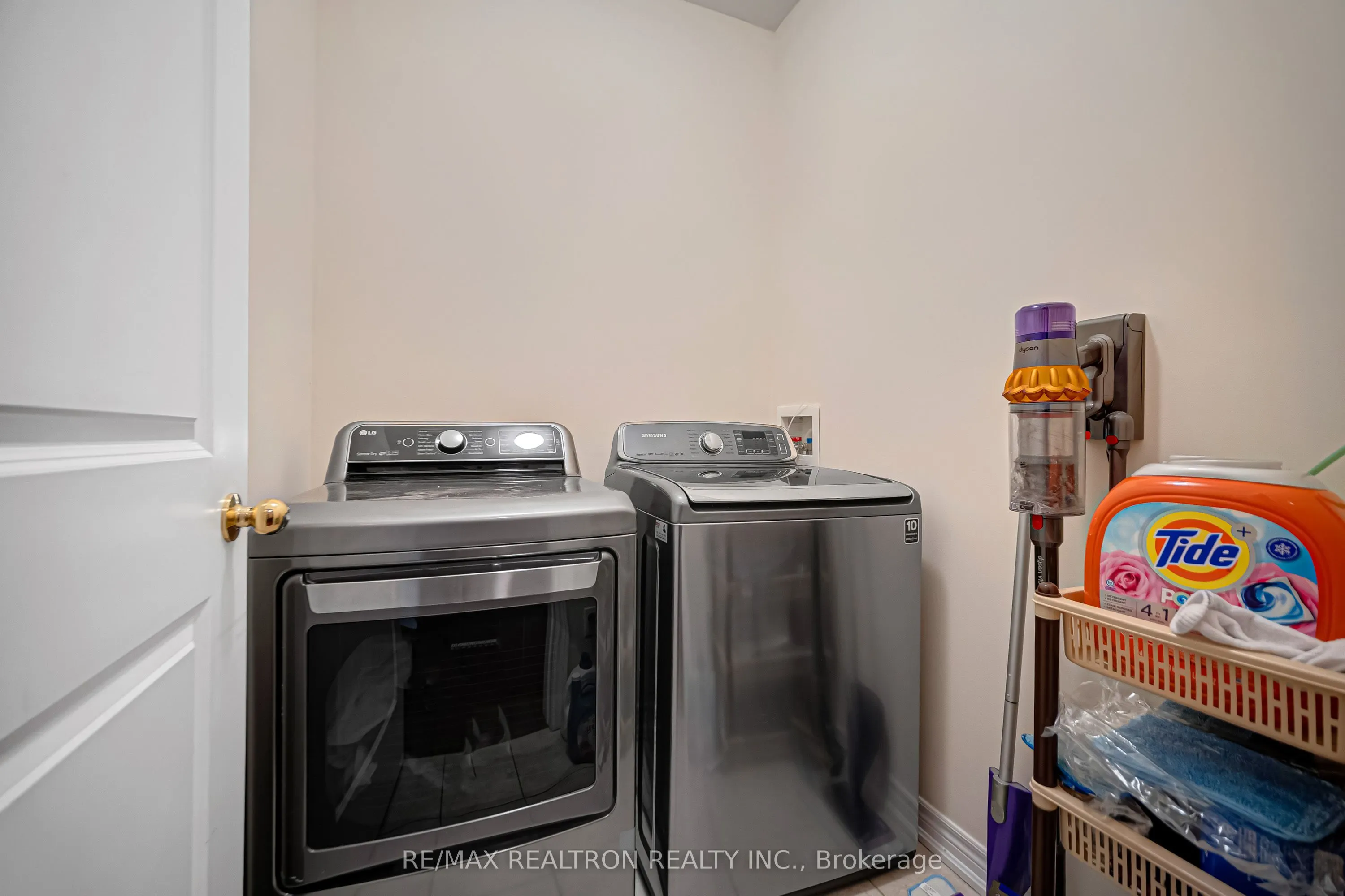 71 Glengordon Crescent