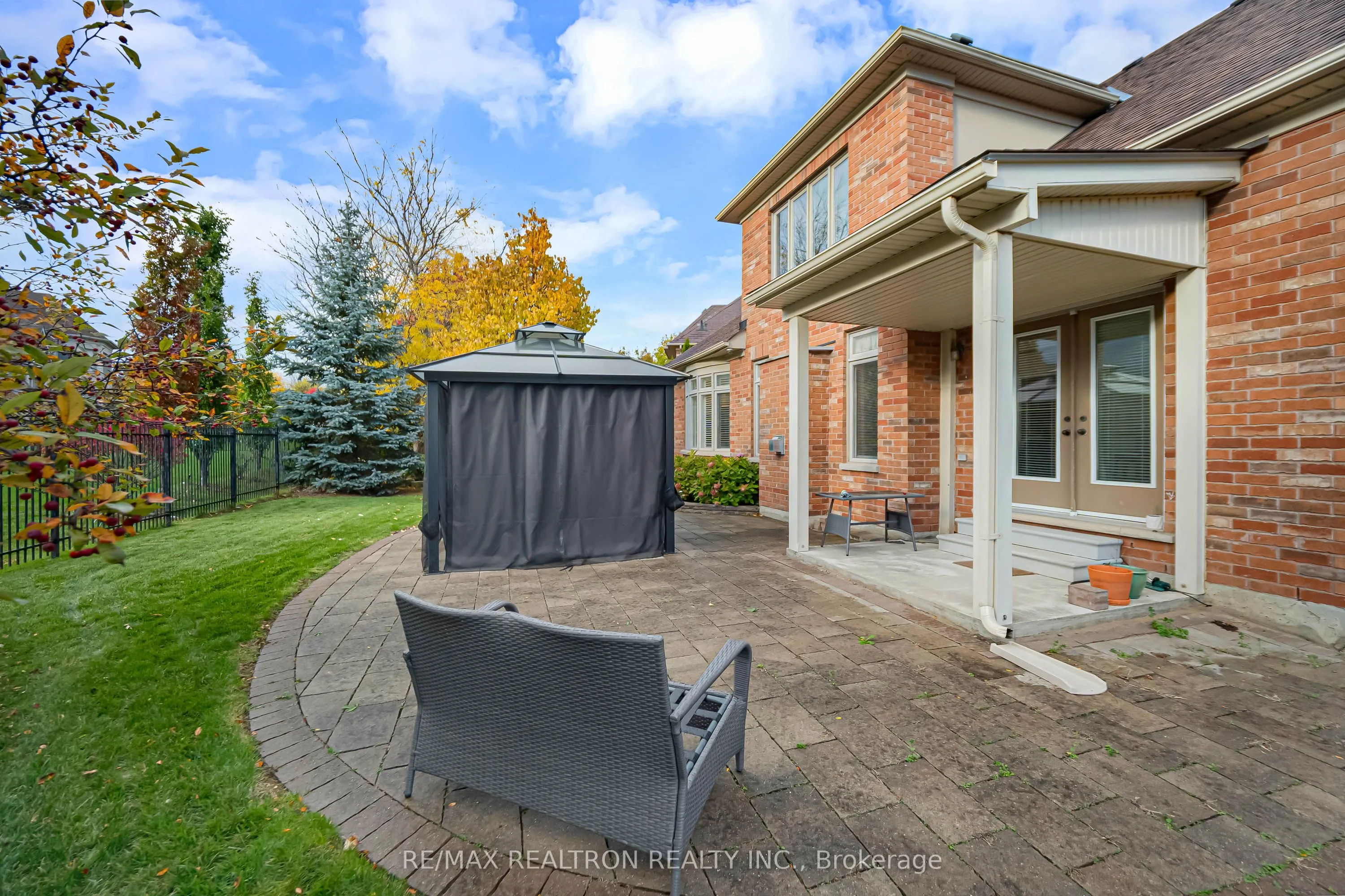 71 Glengordon Crescent