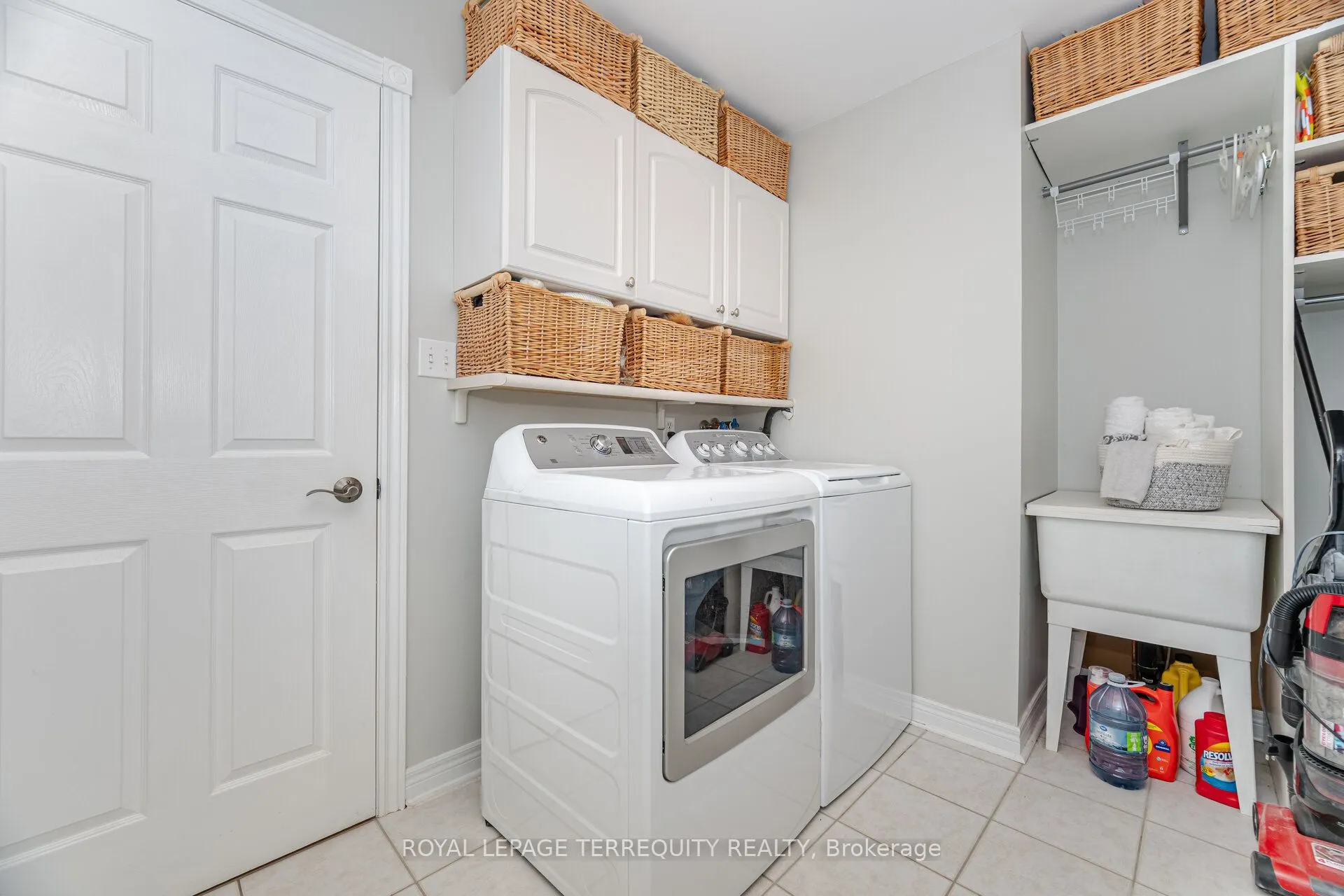 43 Black Walnut Drive