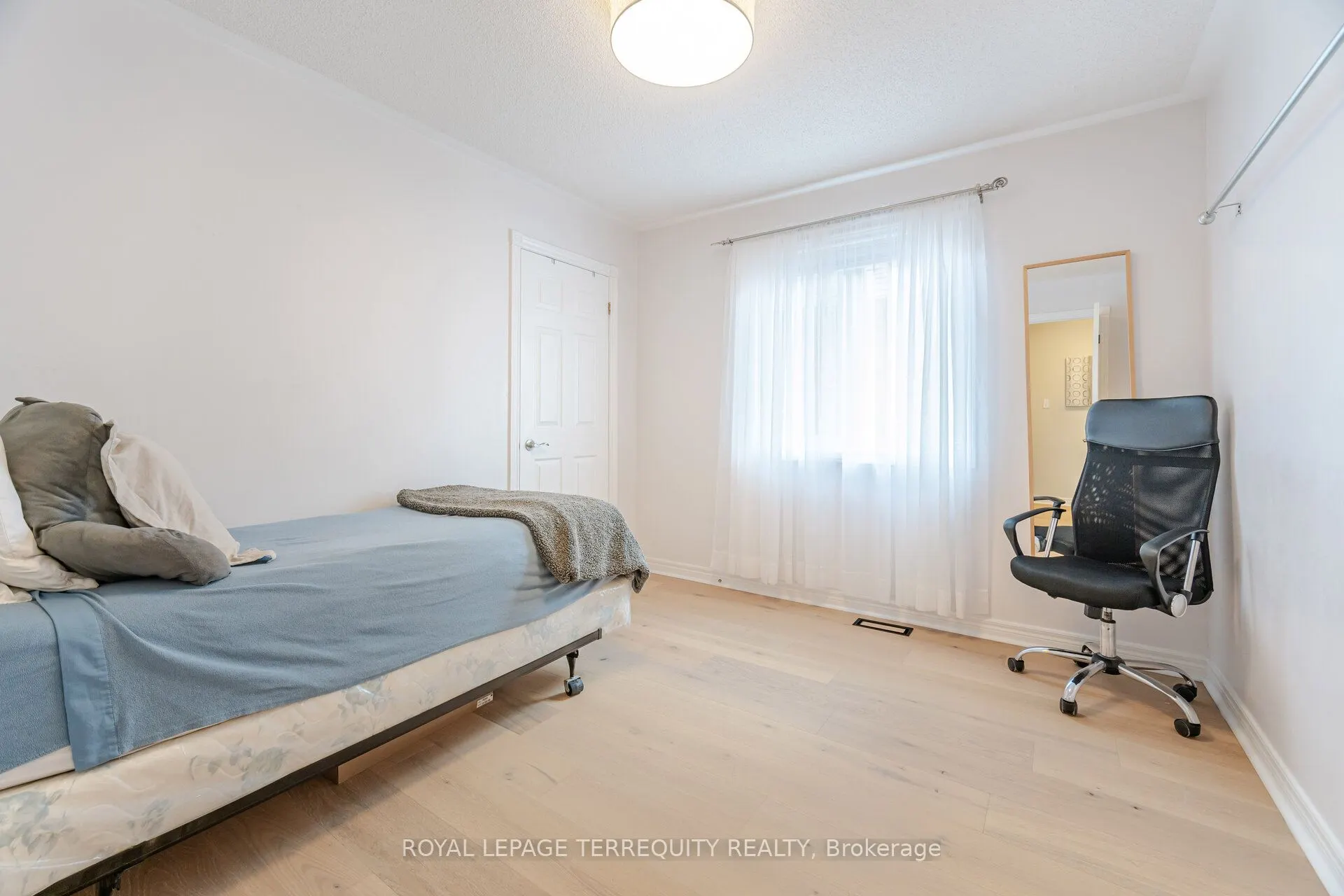 43 Black Walnut Drive