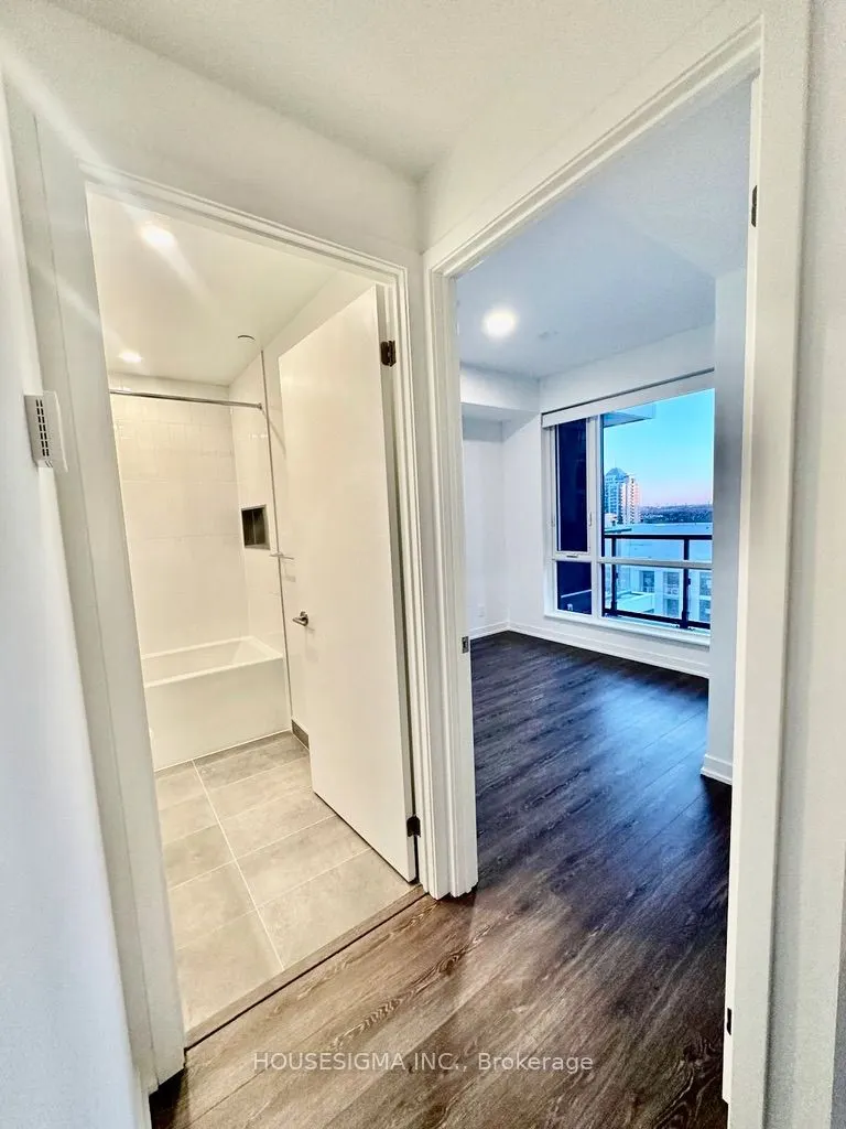 7950 Bathurst Street, #912