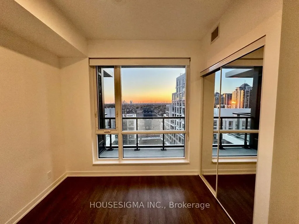 7950 Bathurst Street, #912