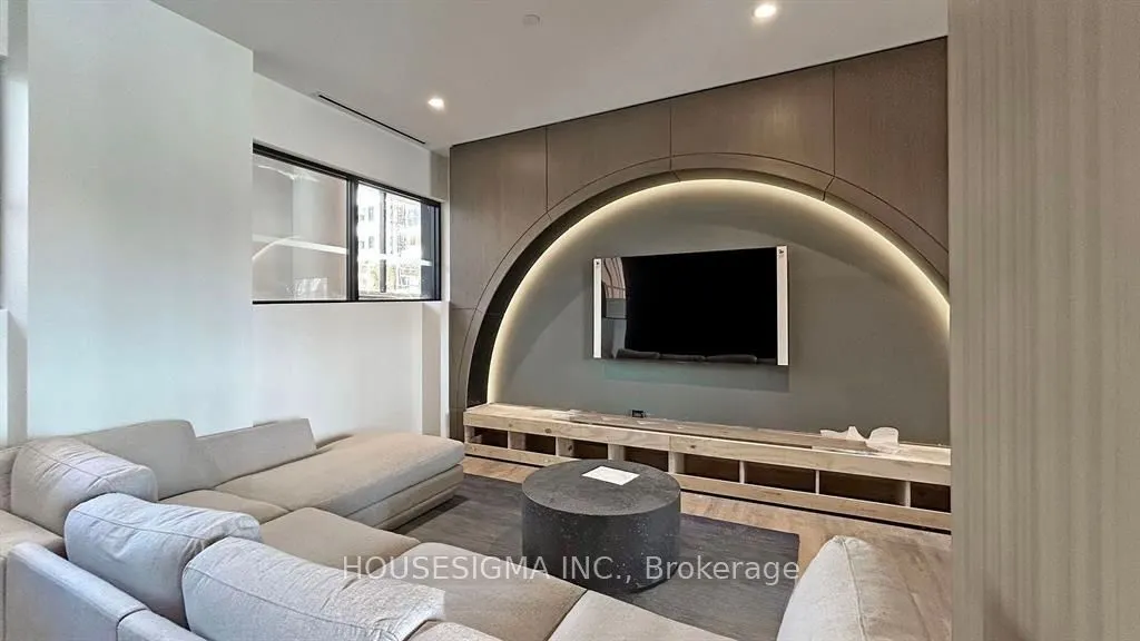 7950 Bathurst Street, #912