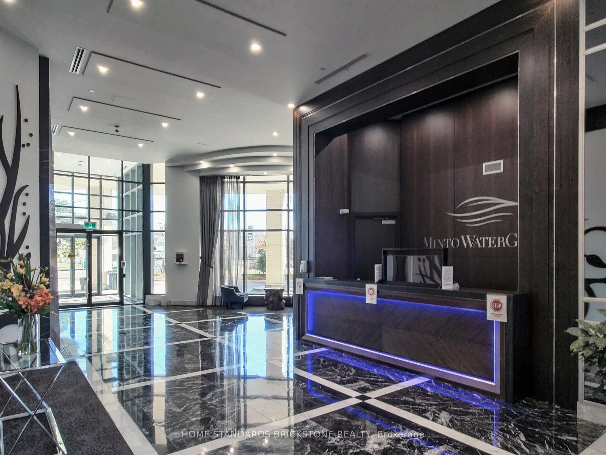 7608 Yonge Street, #427