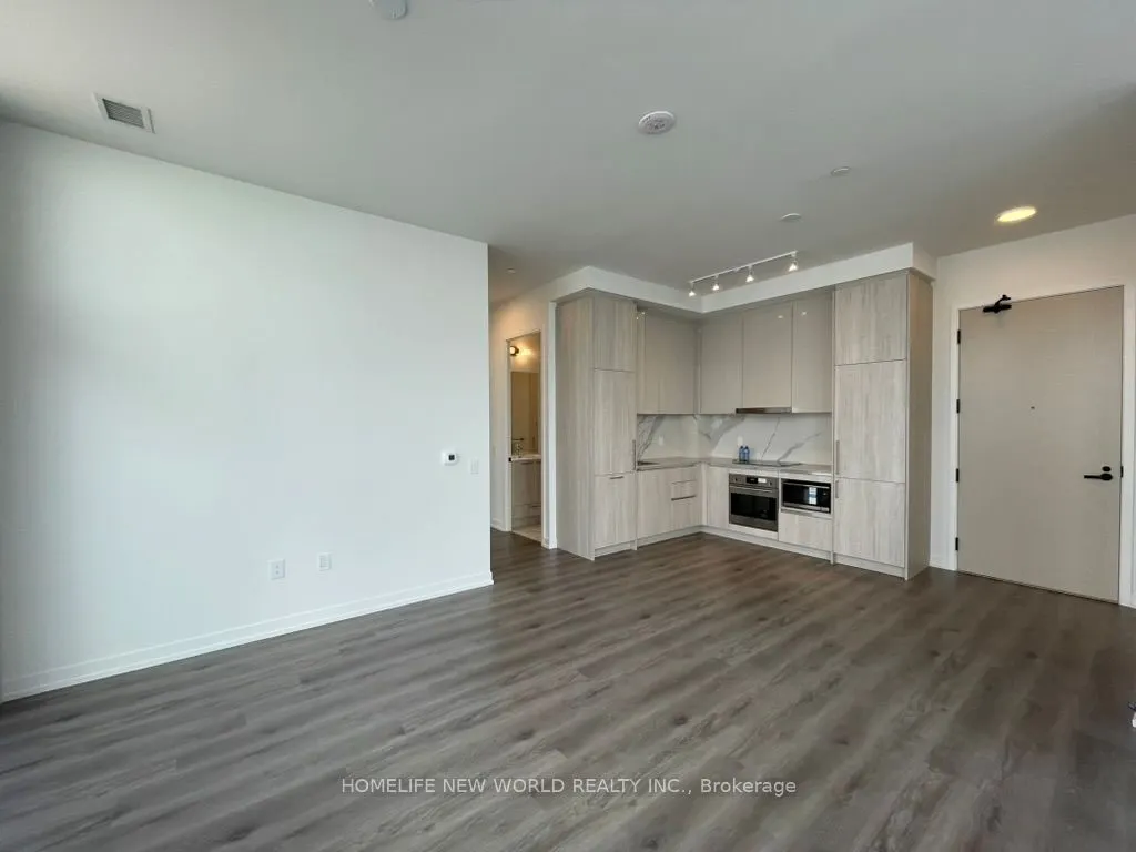 225 commerce Street, #PH106