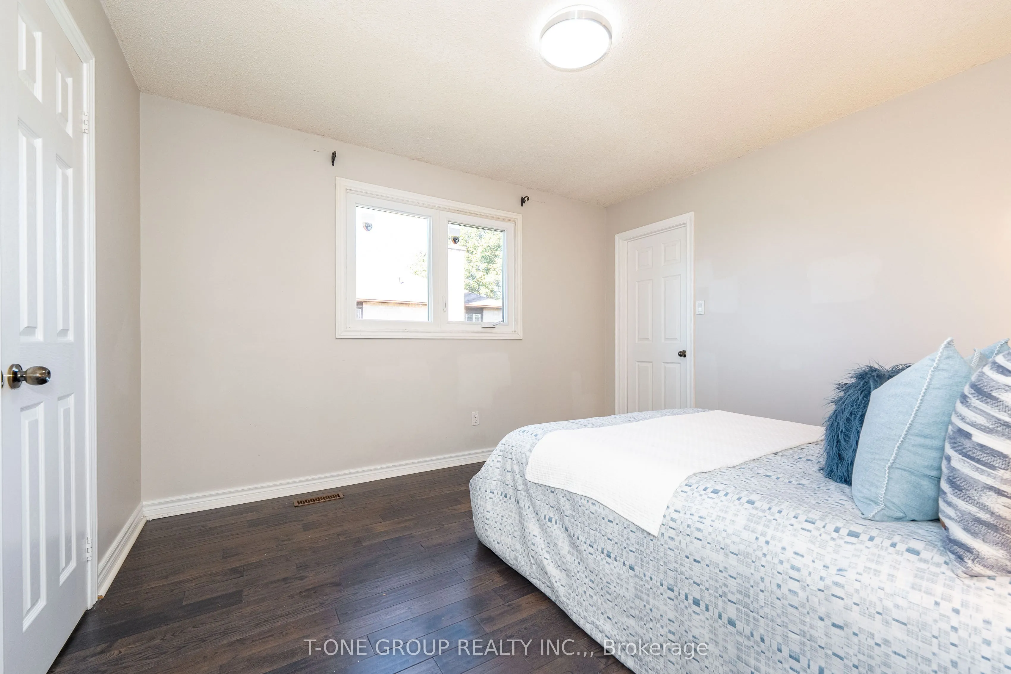 382 Elgin Mills Road W