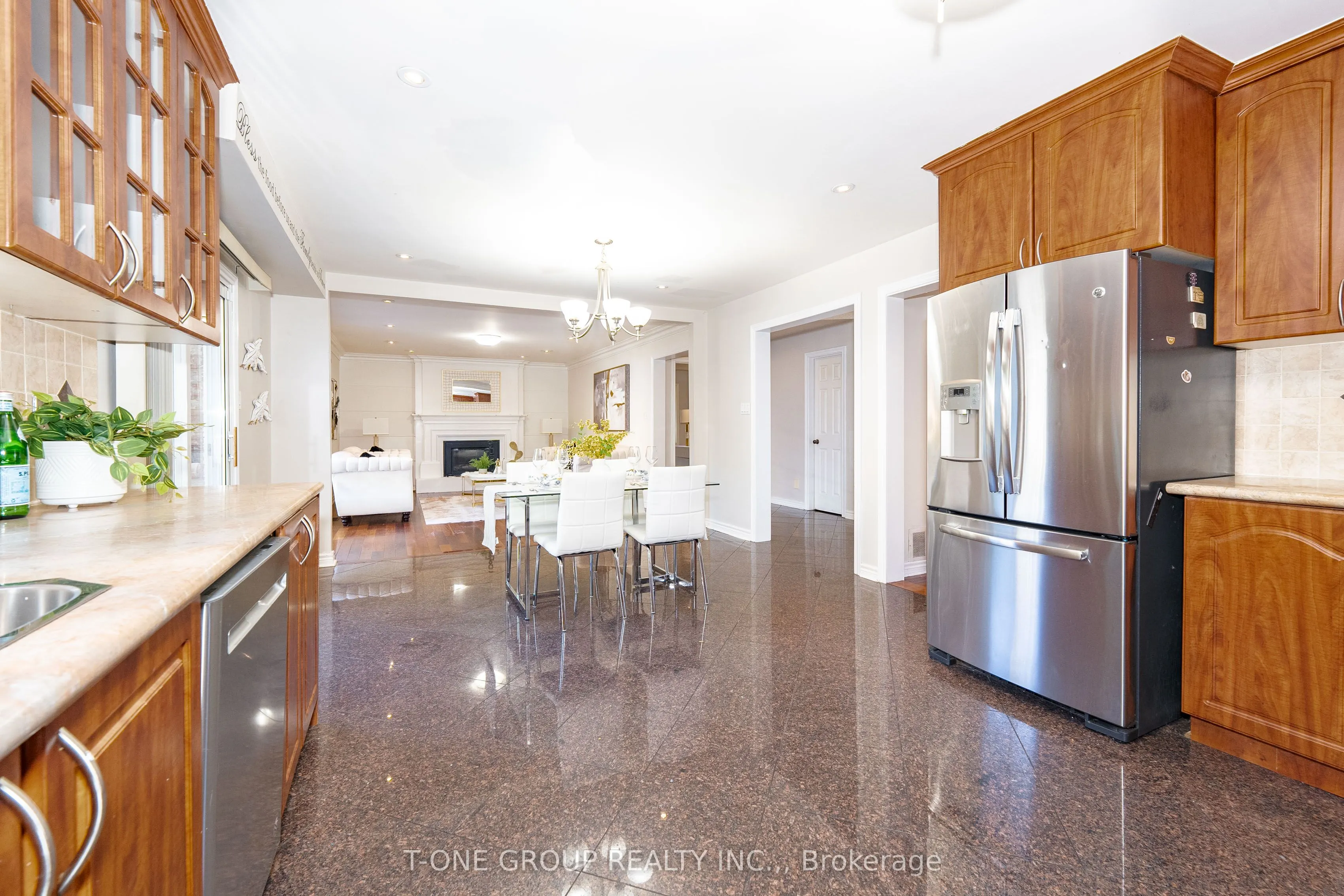 382 Elgin Mills Road W