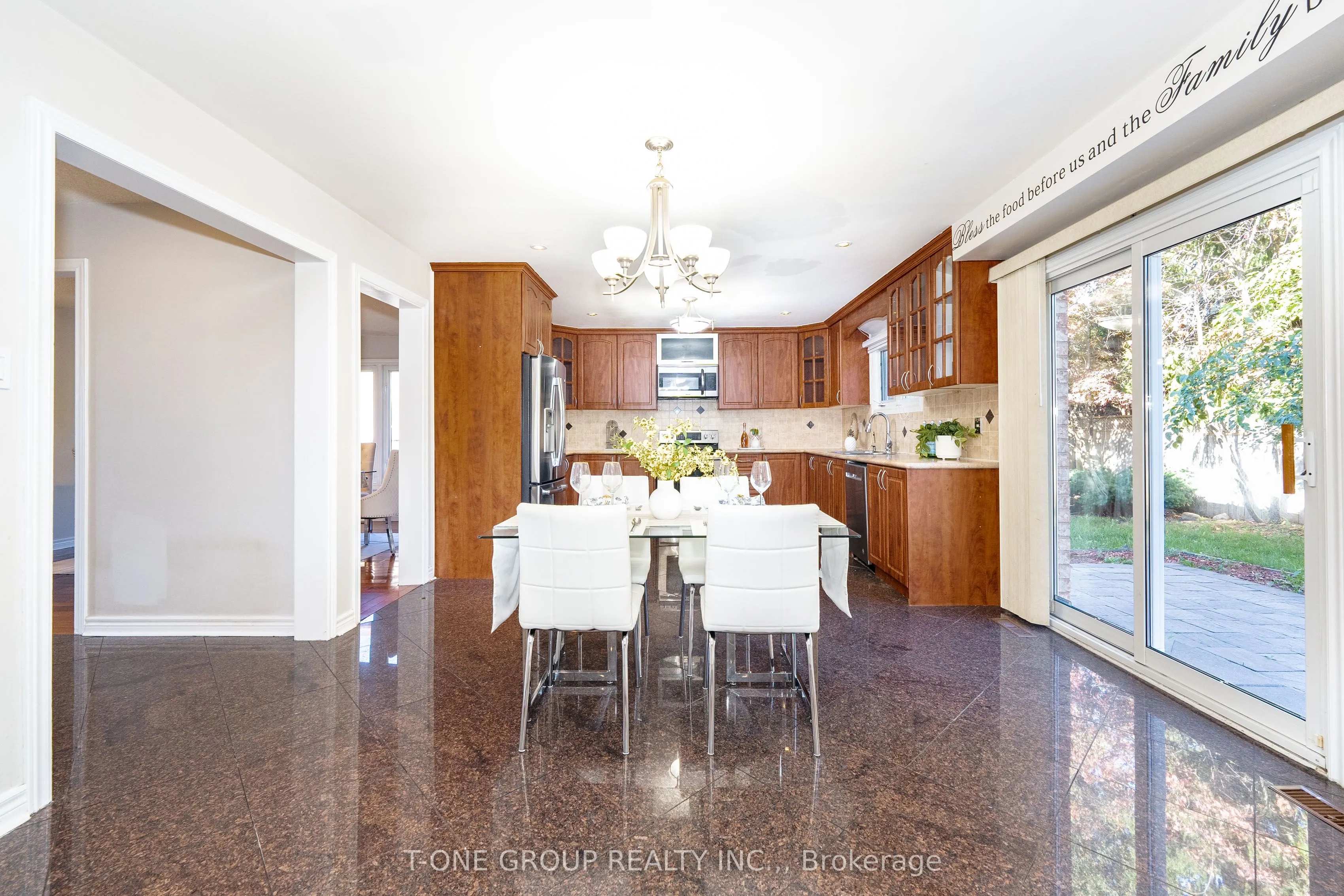 382 Elgin Mills Road W