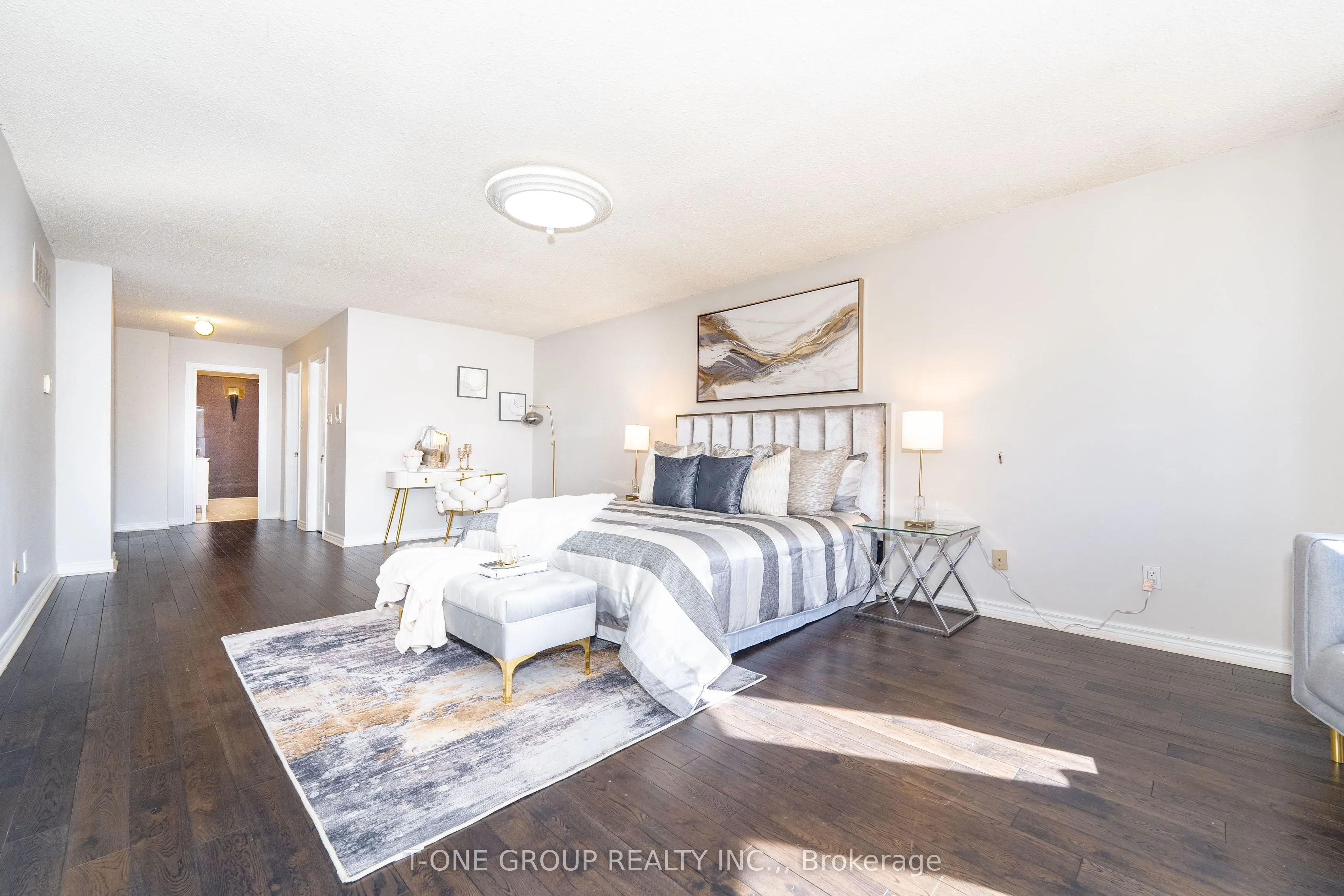 382 Elgin Mills Road W