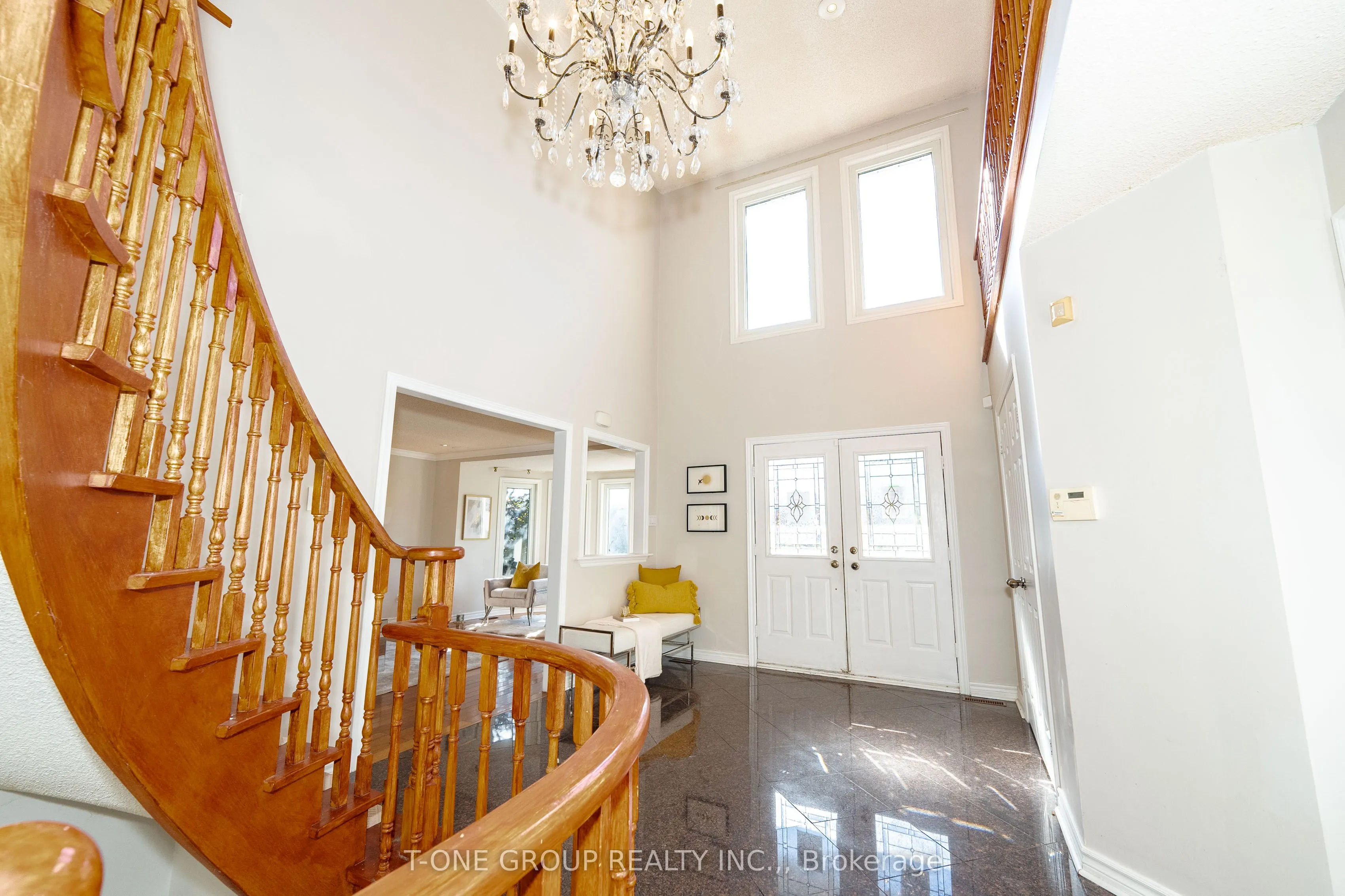 382 Elgin Mills Road W