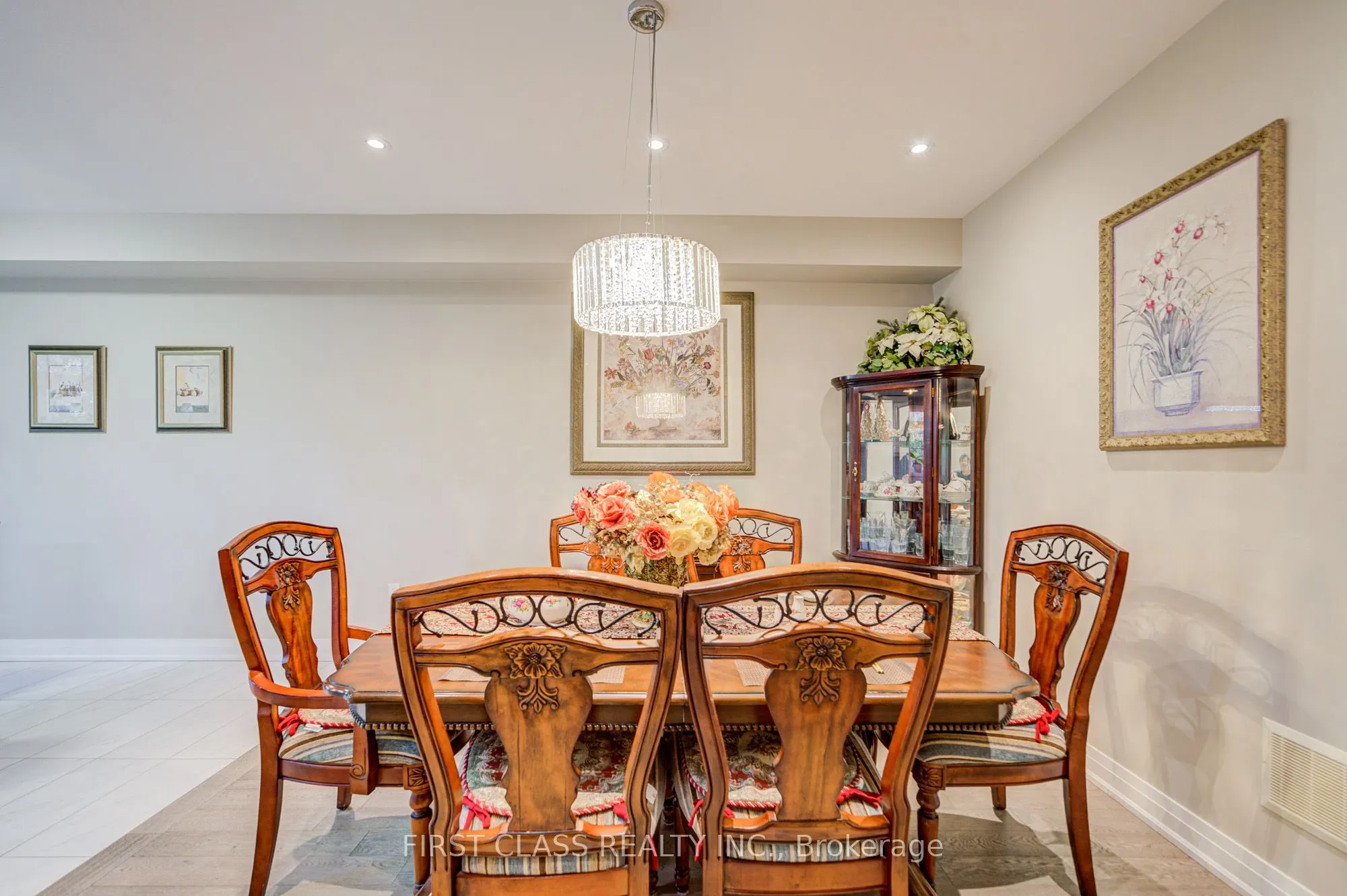 35 Thomas Foster Street