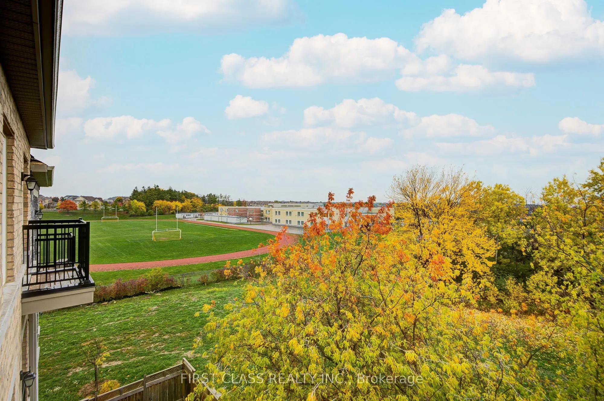 35 Thomas Foster Street