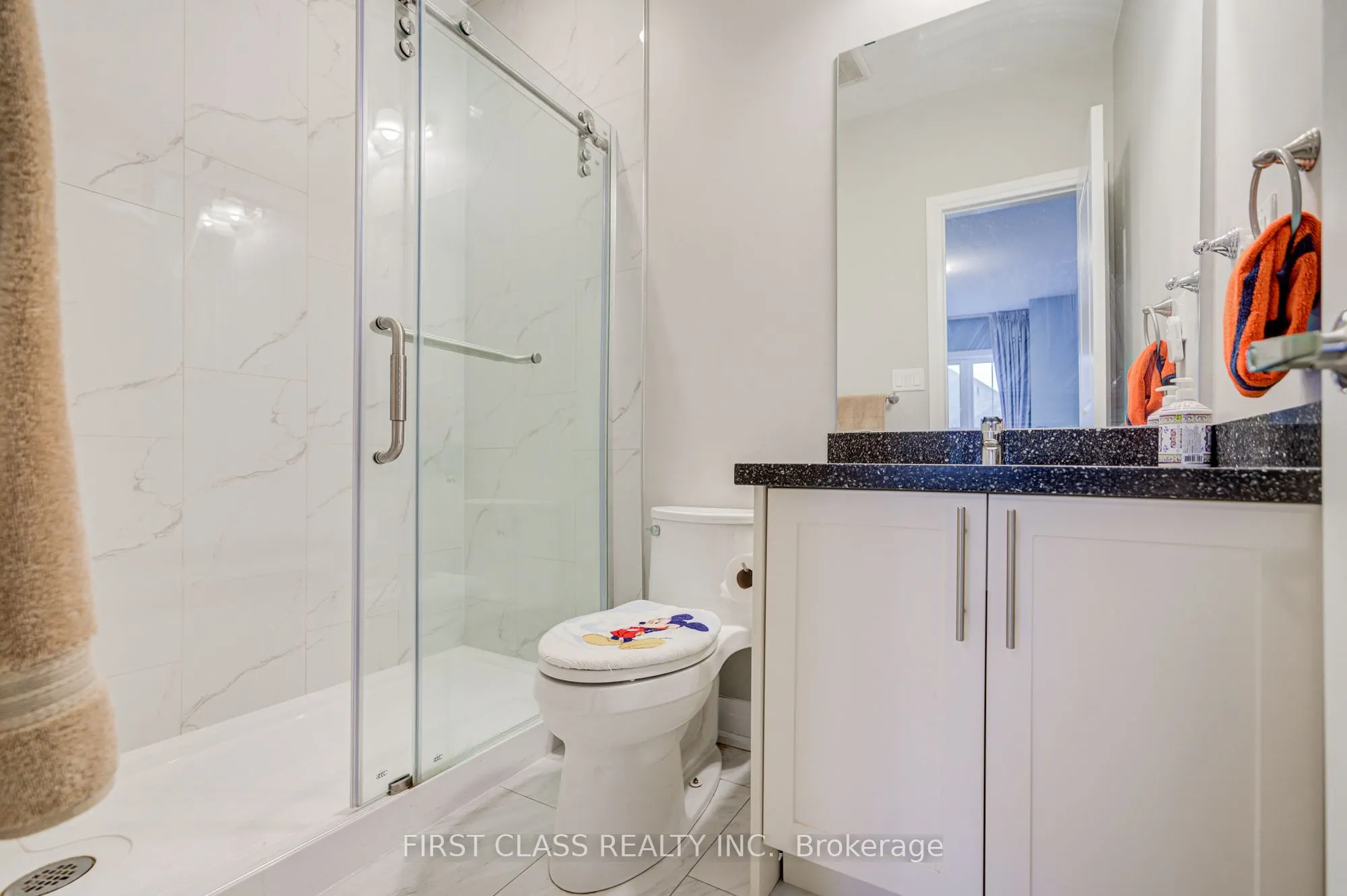 35 Thomas Foster Street