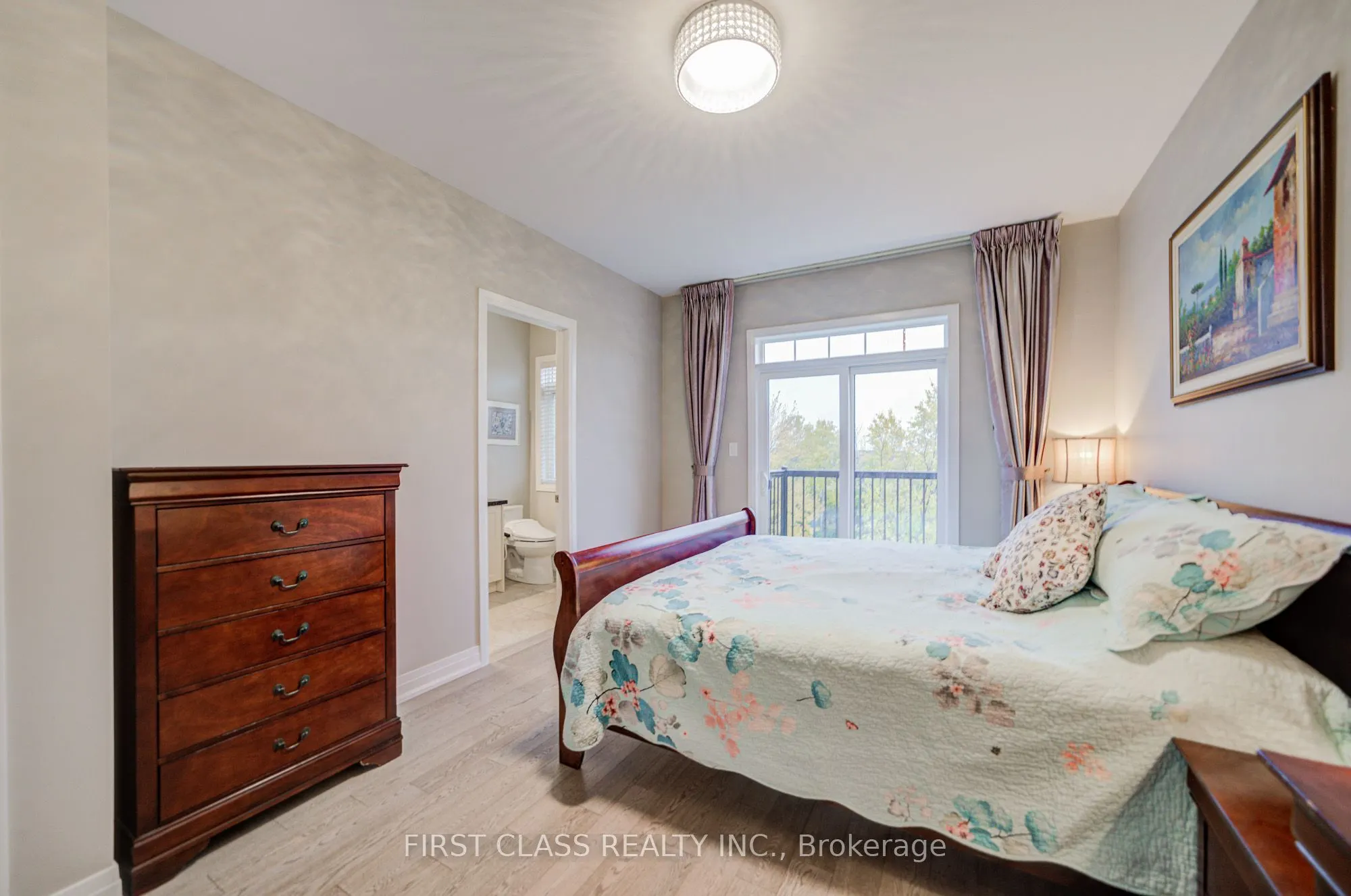 35 Thomas Foster Street