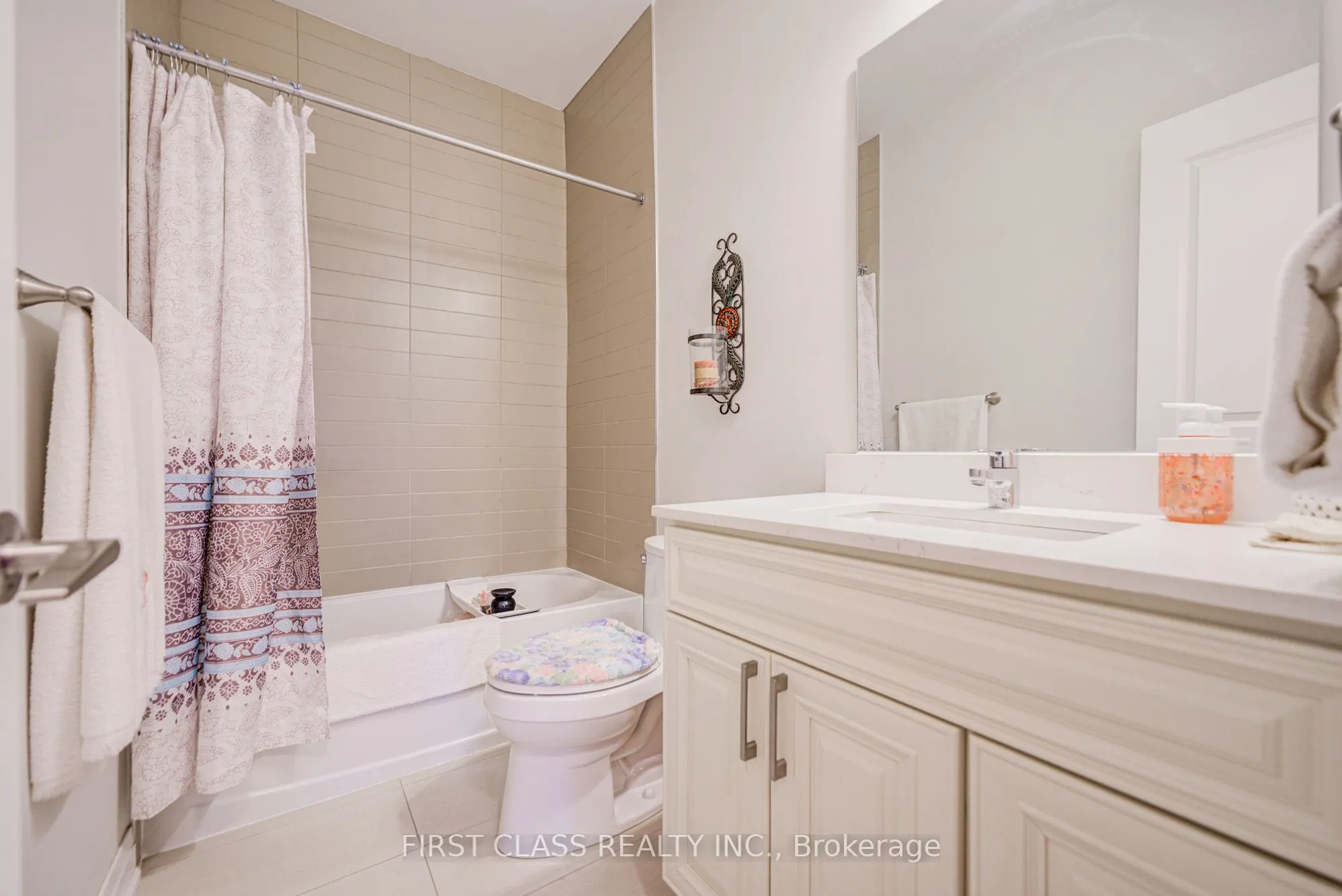 35 Thomas Foster Street