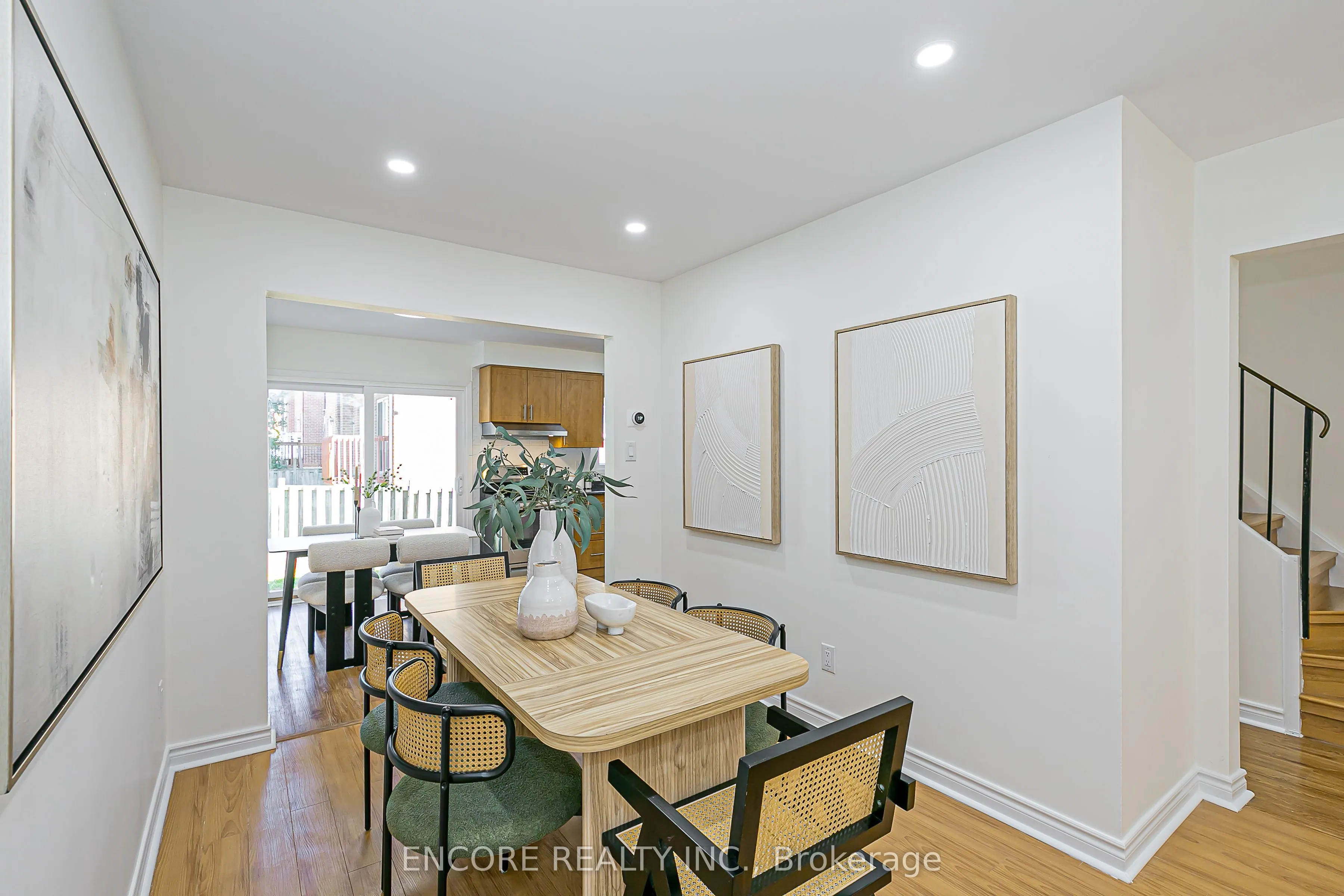 67 Cottsmore Crescent