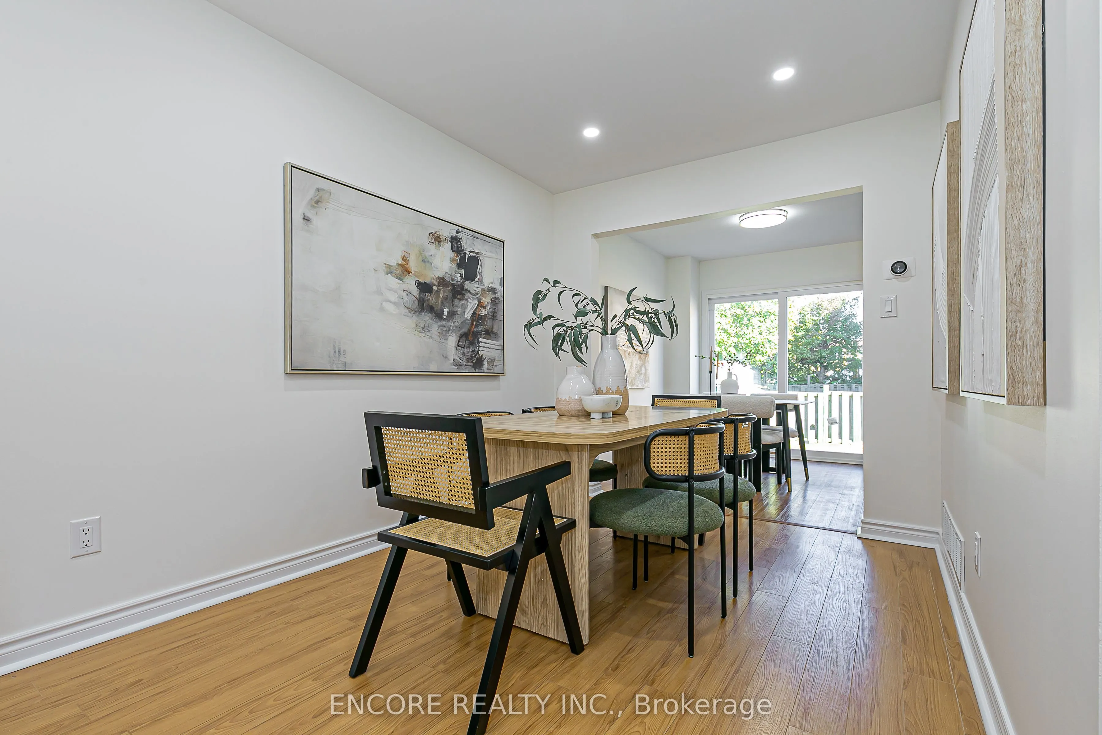 67 Cottsmore Crescent