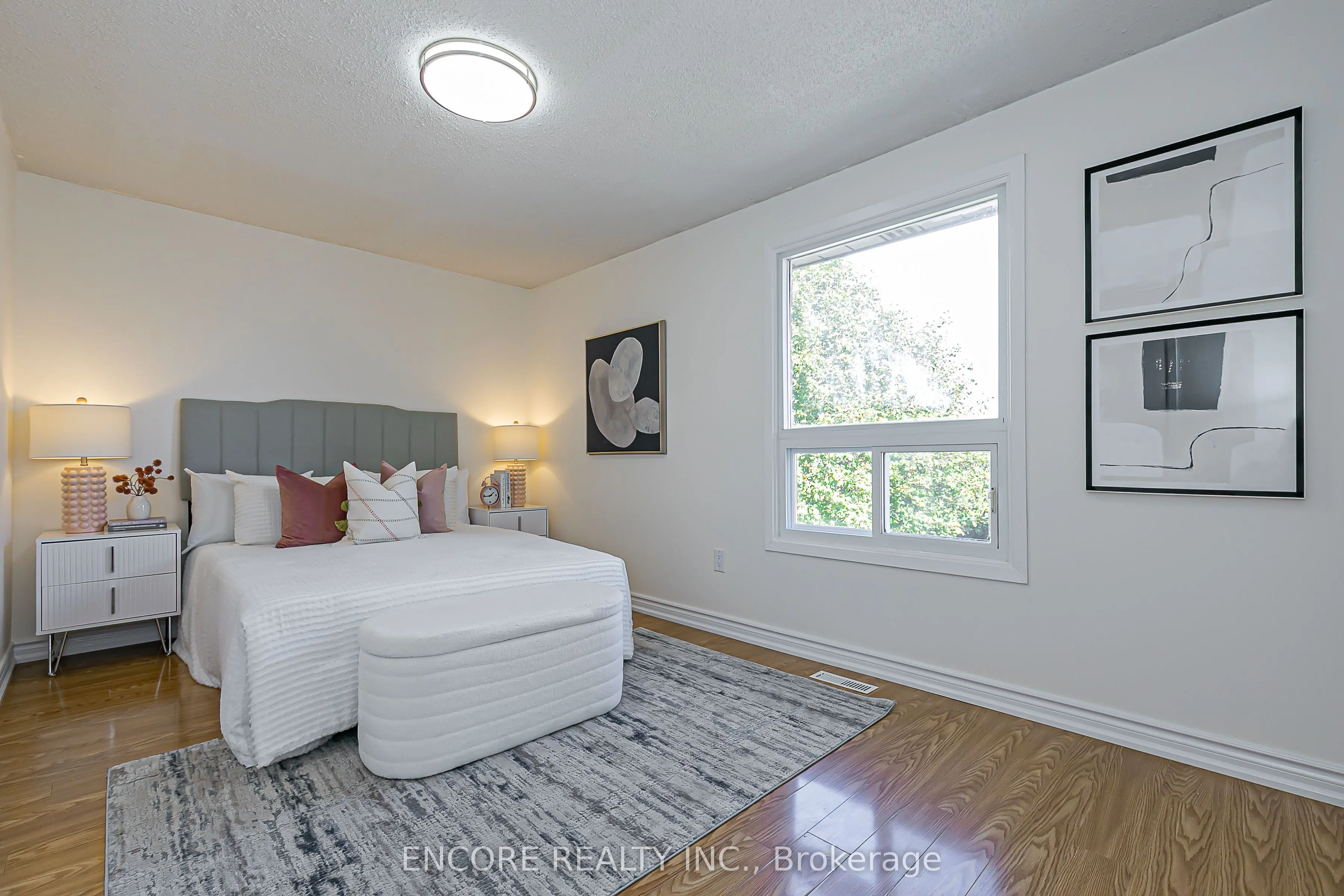 67 Cottsmore Crescent