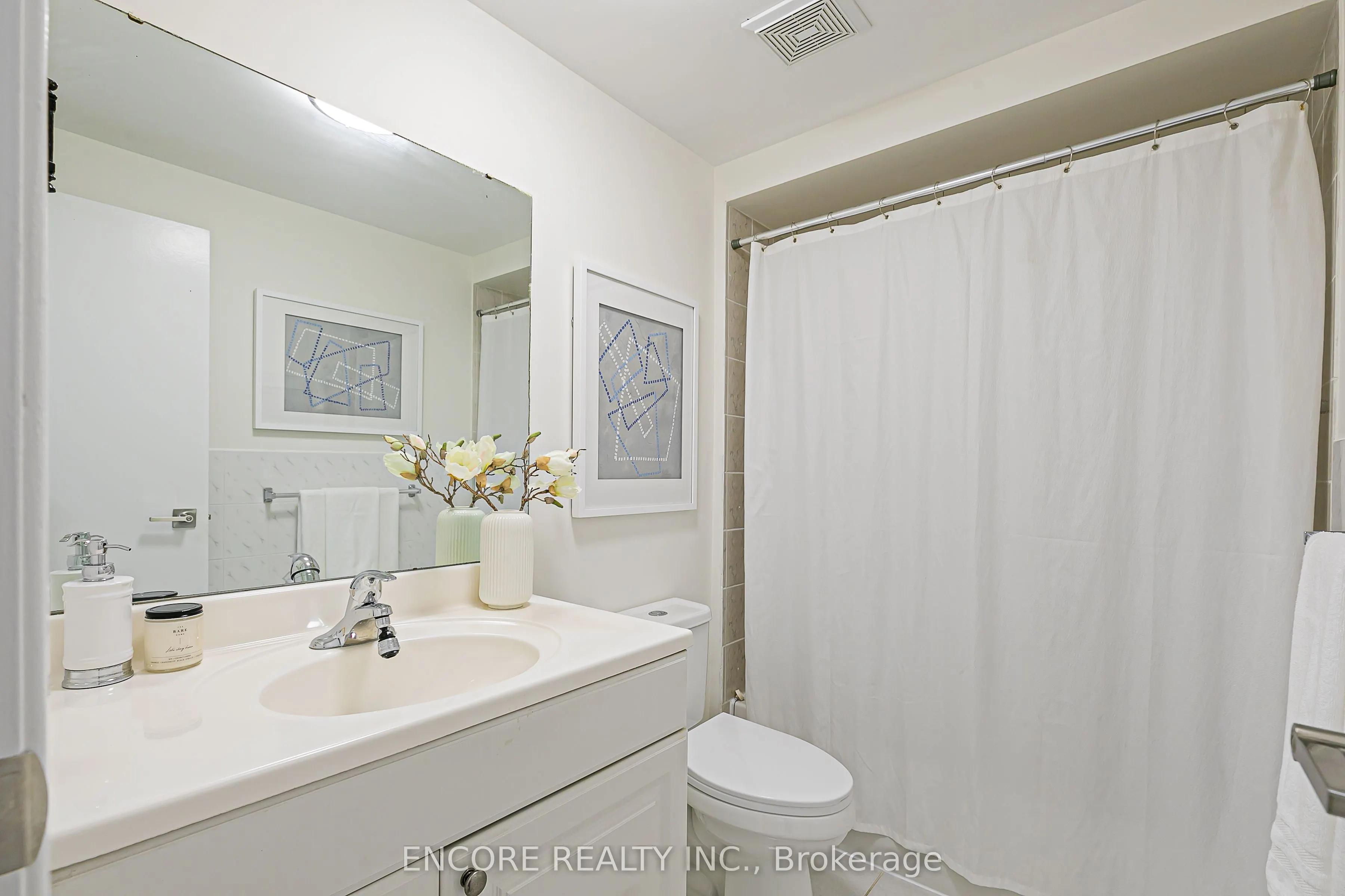 67 Cottsmore Crescent