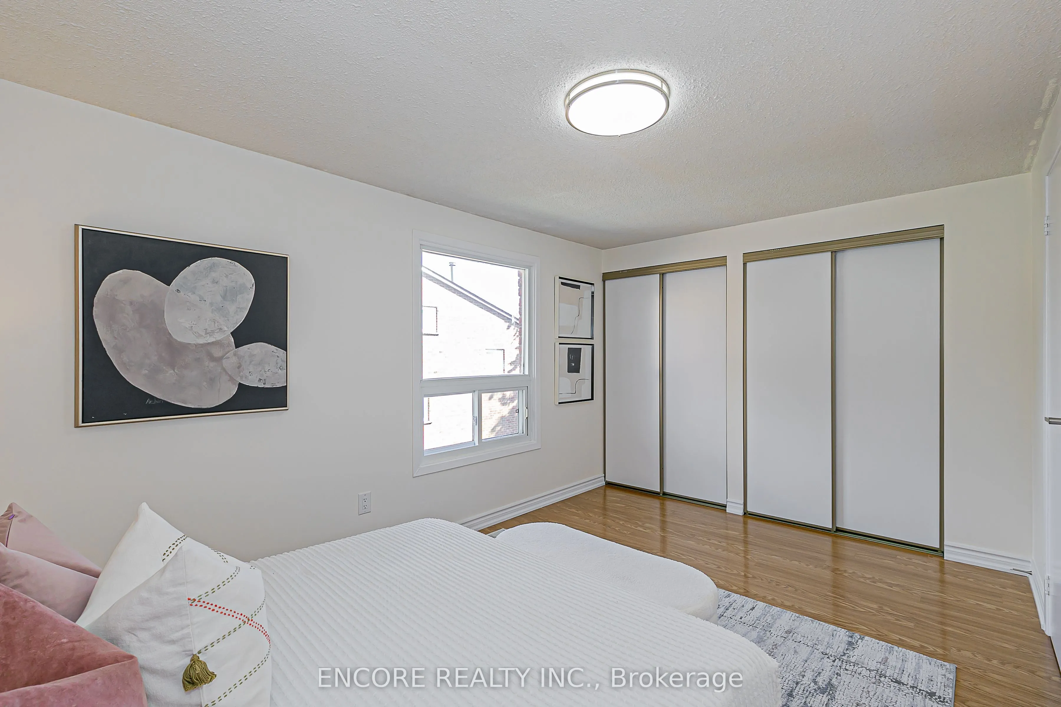 67 Cottsmore Crescent