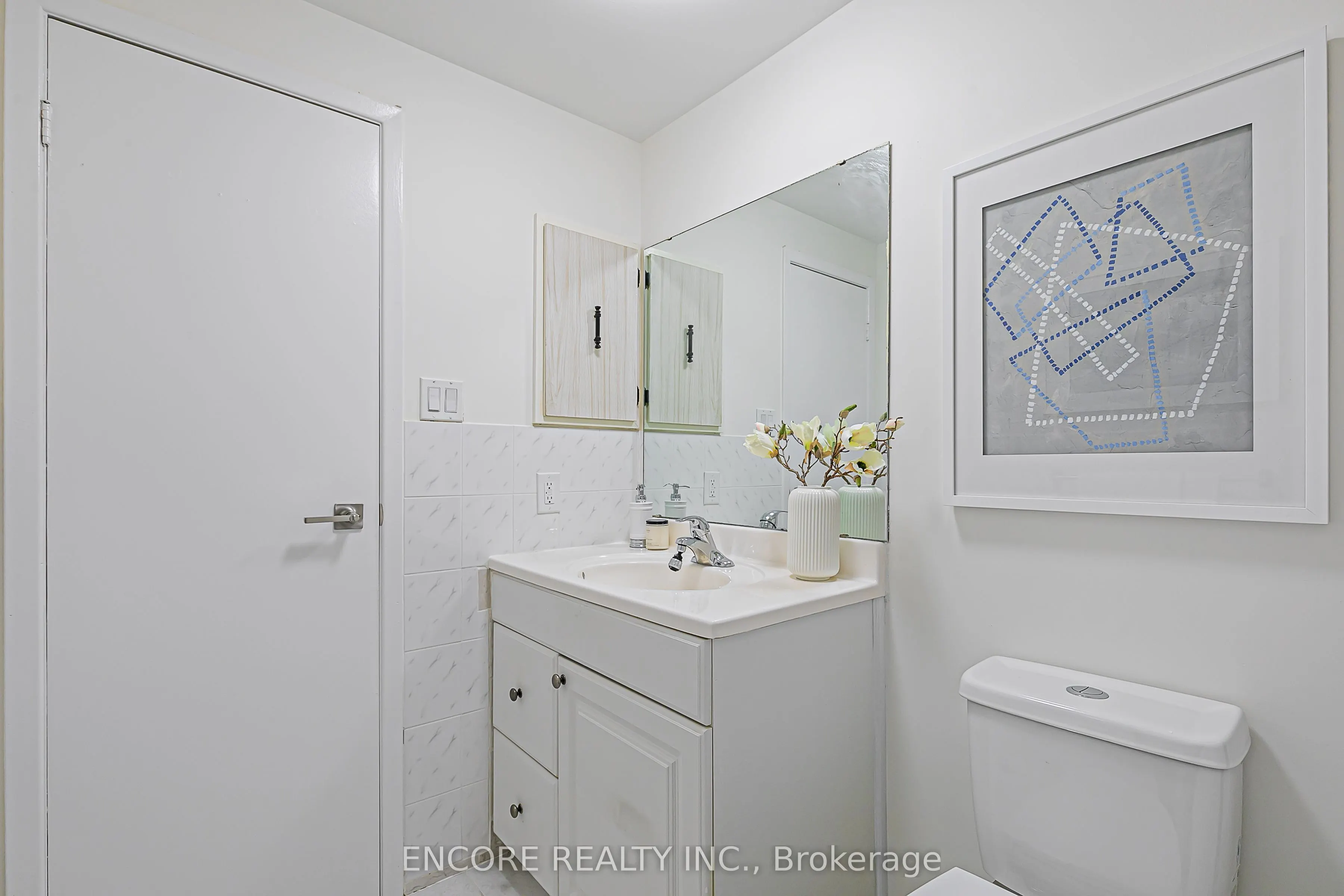 67 Cottsmore Crescent