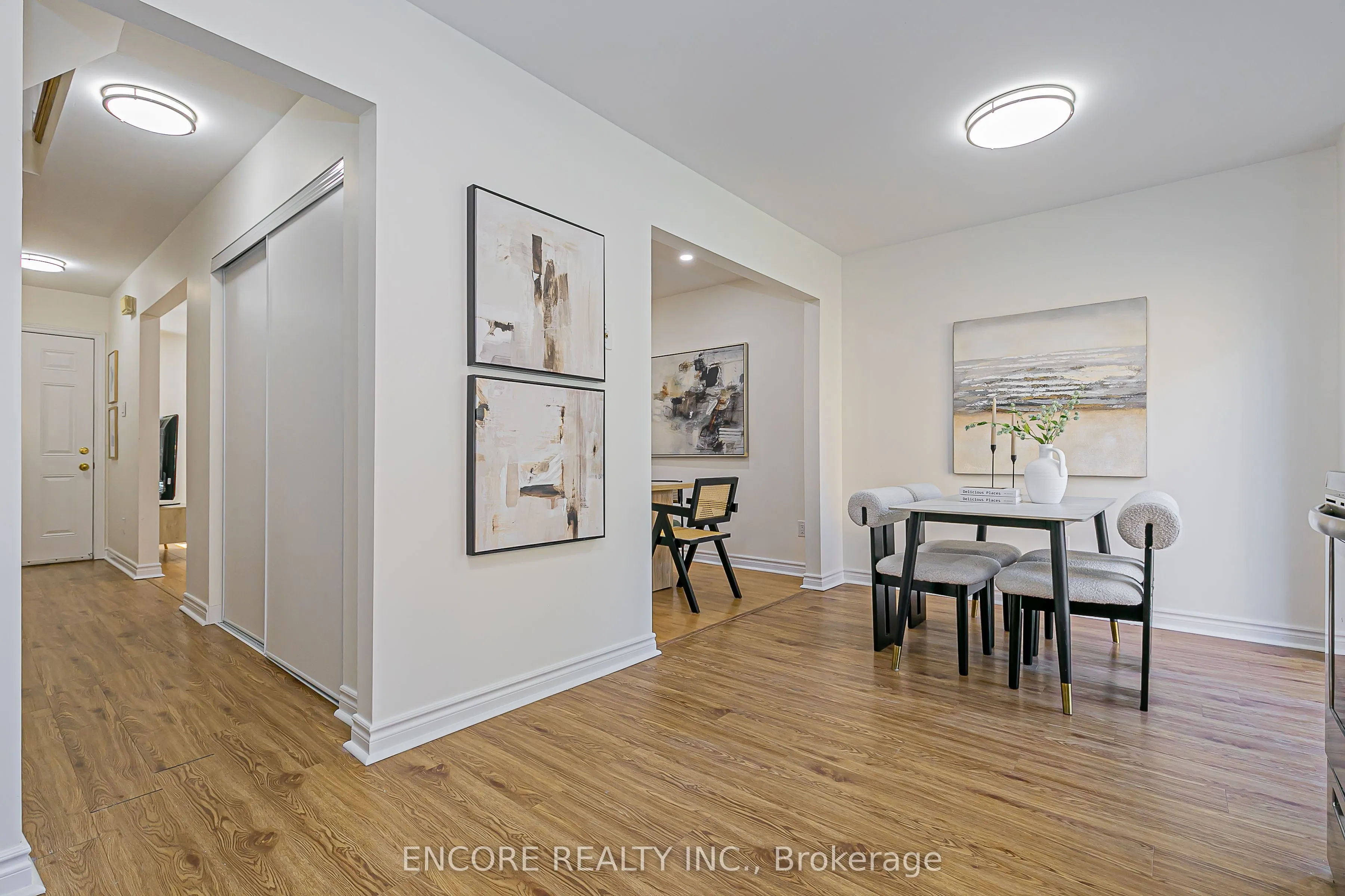 67 Cottsmore Crescent