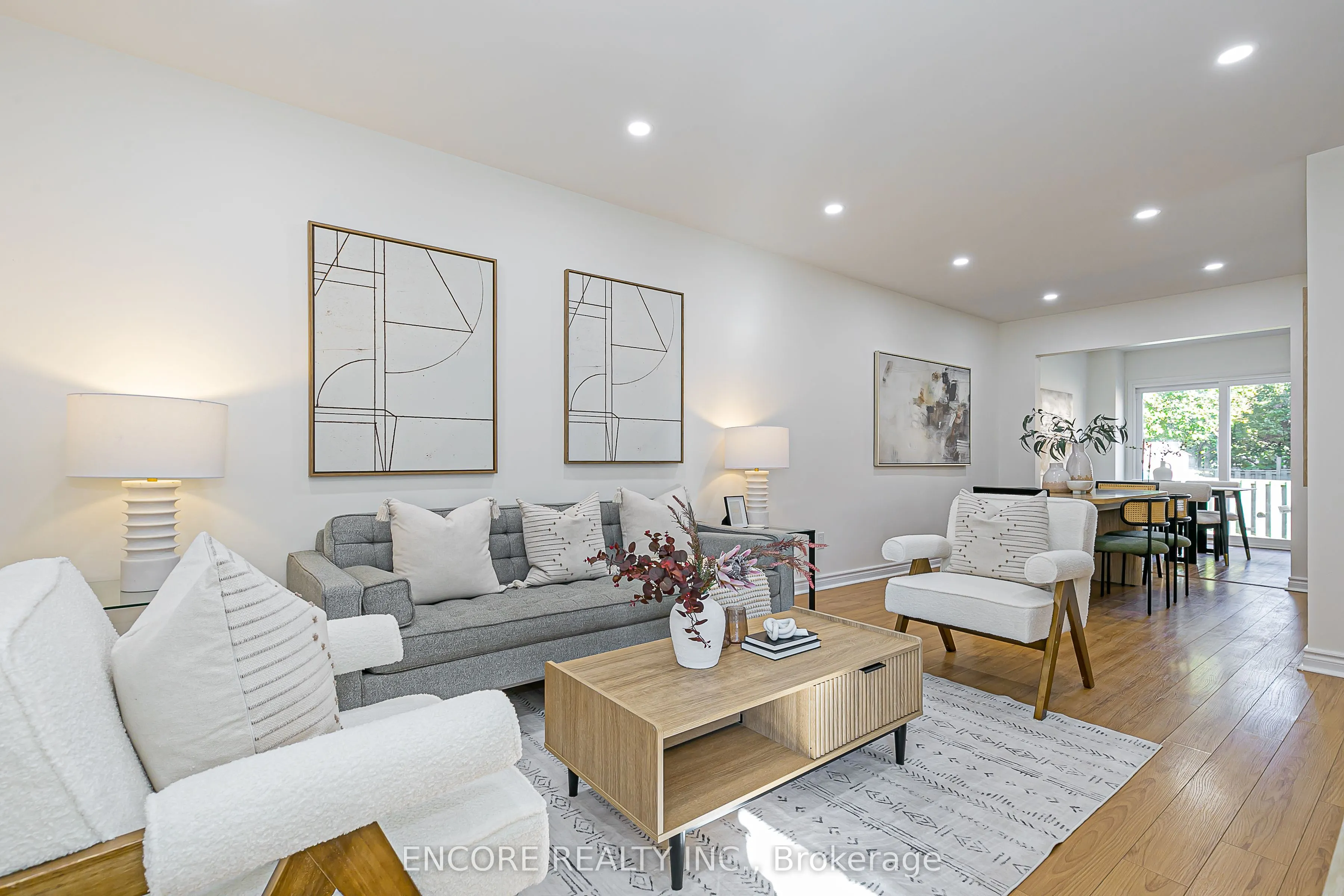 67 Cottsmore Crescent