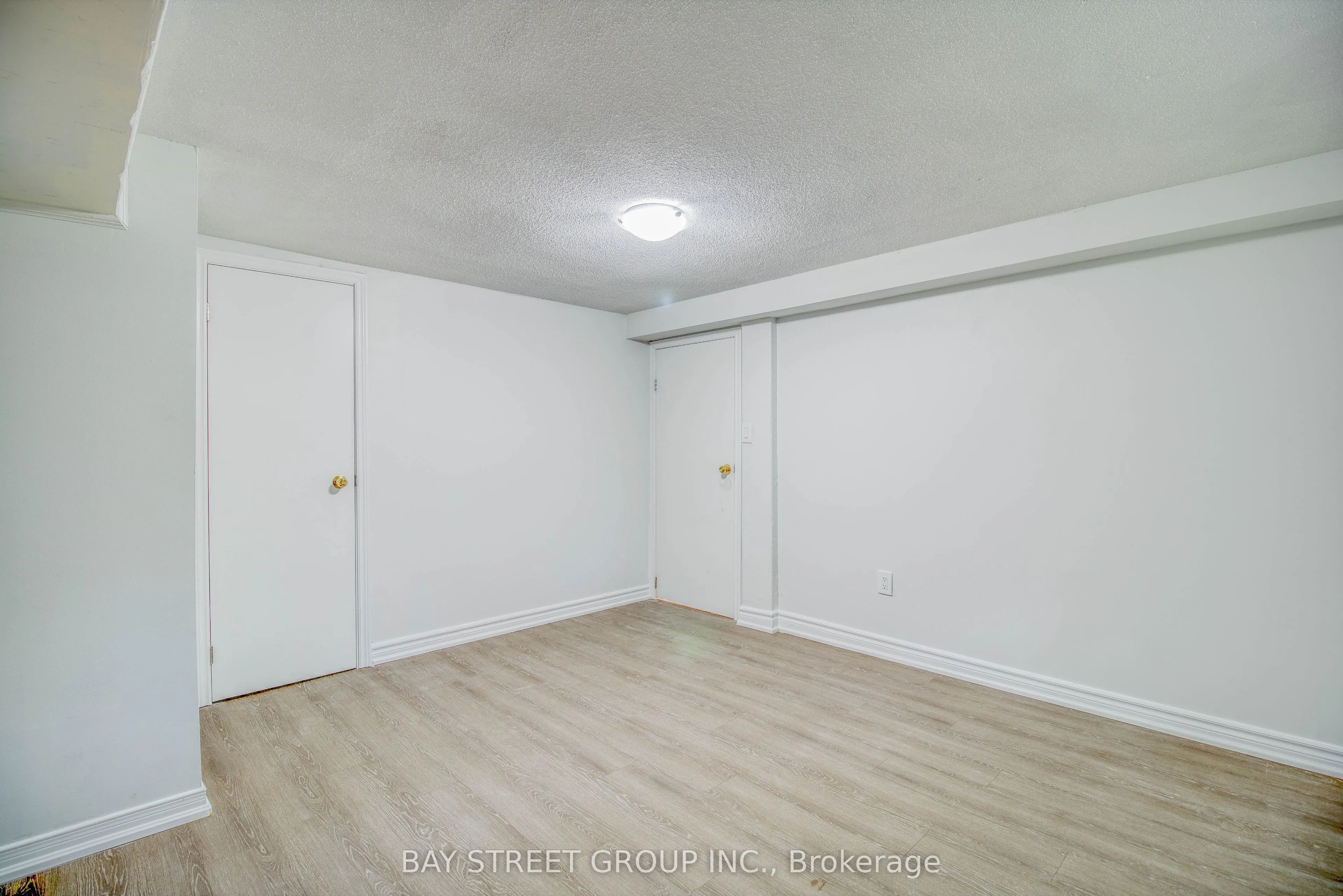 65 Davis Road N, #Basement #2