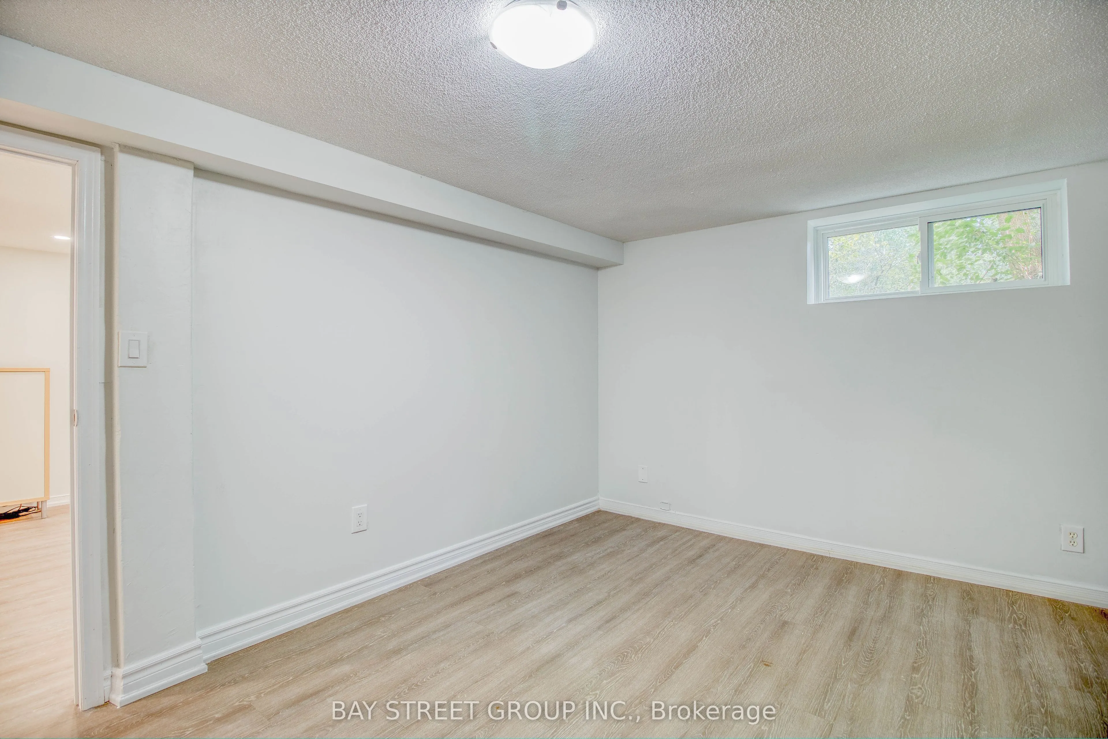 65 Davis Road N, #Basement #2