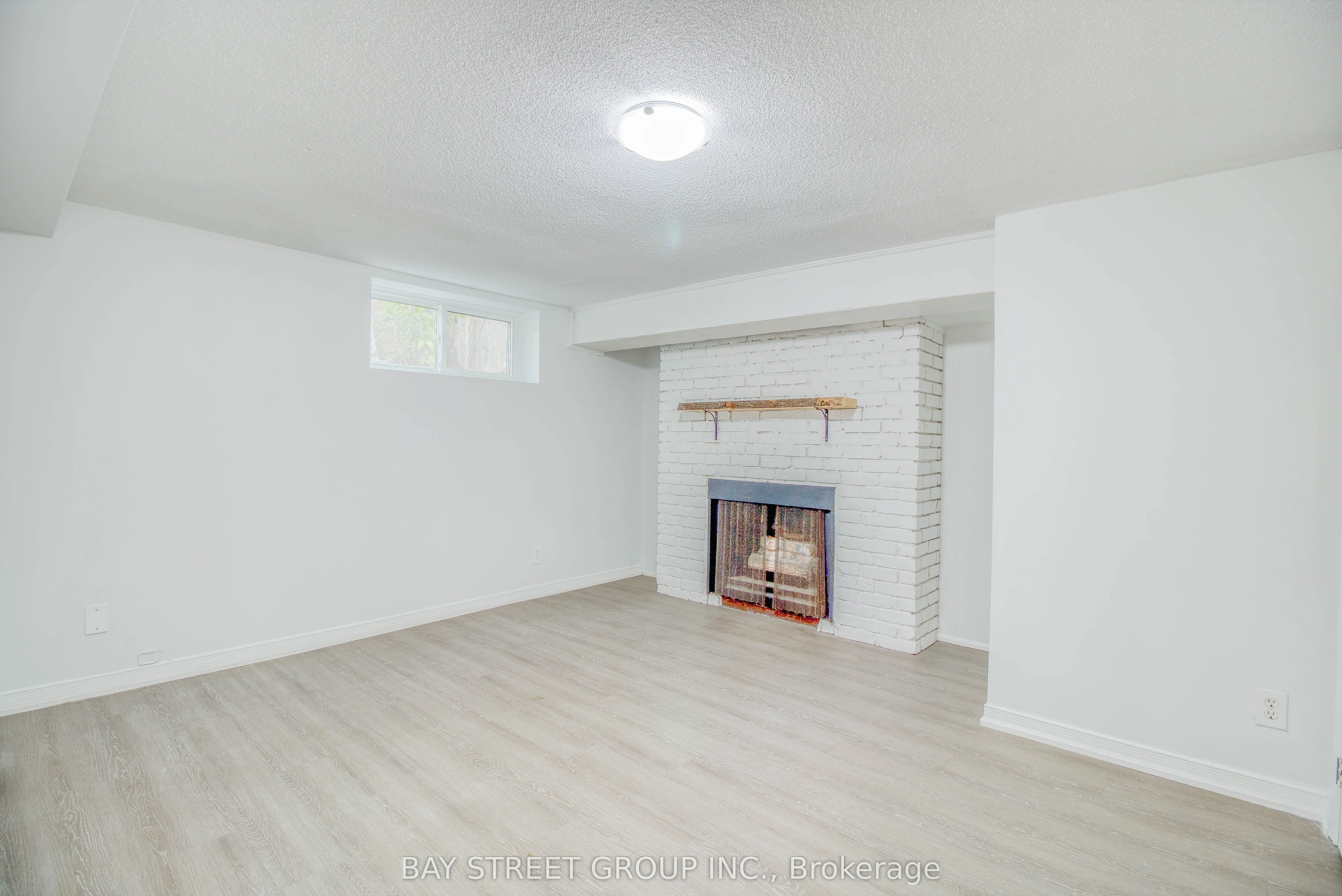 65 Davis Road N, #Basement #2