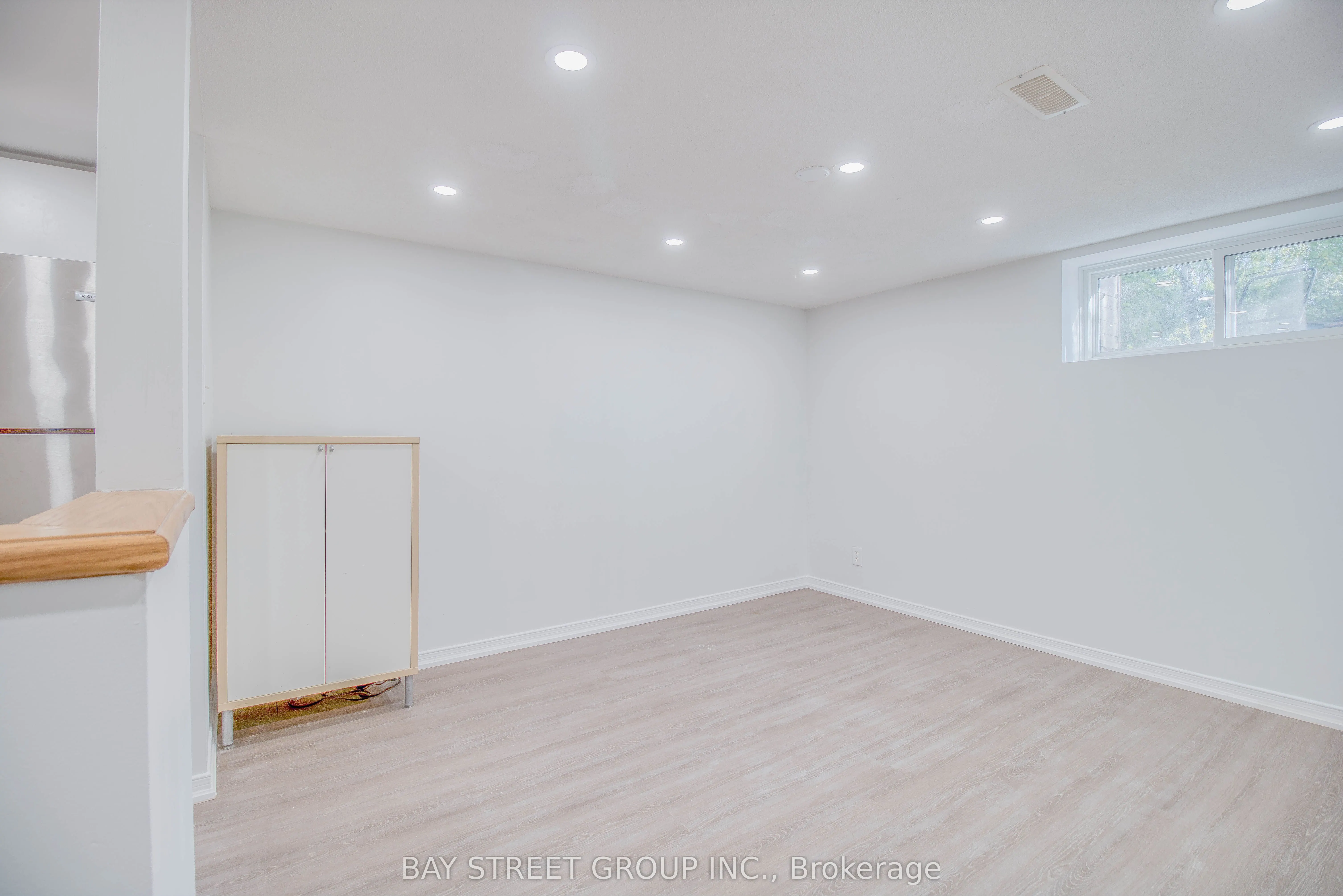 65 Davis Road N, #Basement #2