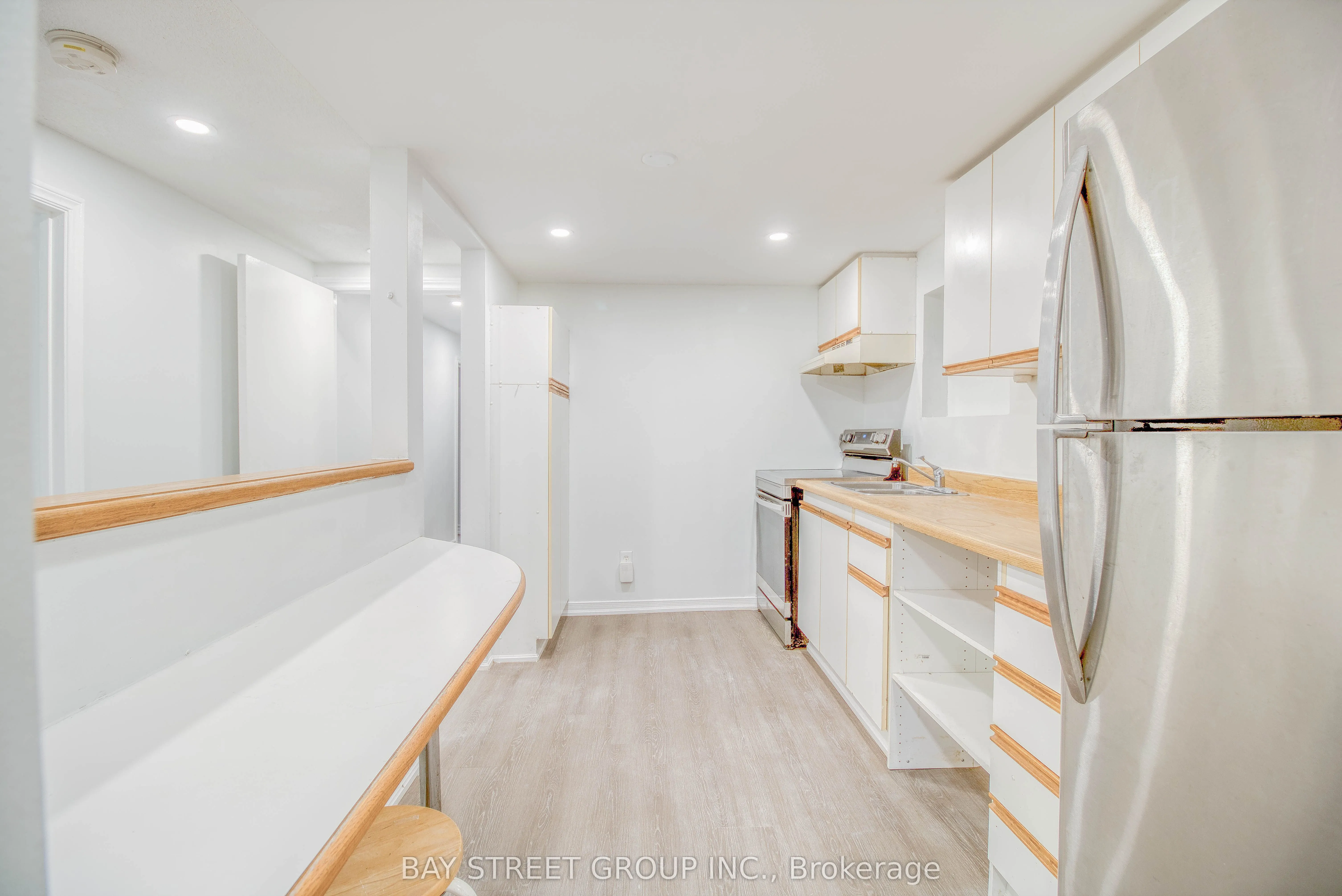 65 Davis Road N, #Basement #2