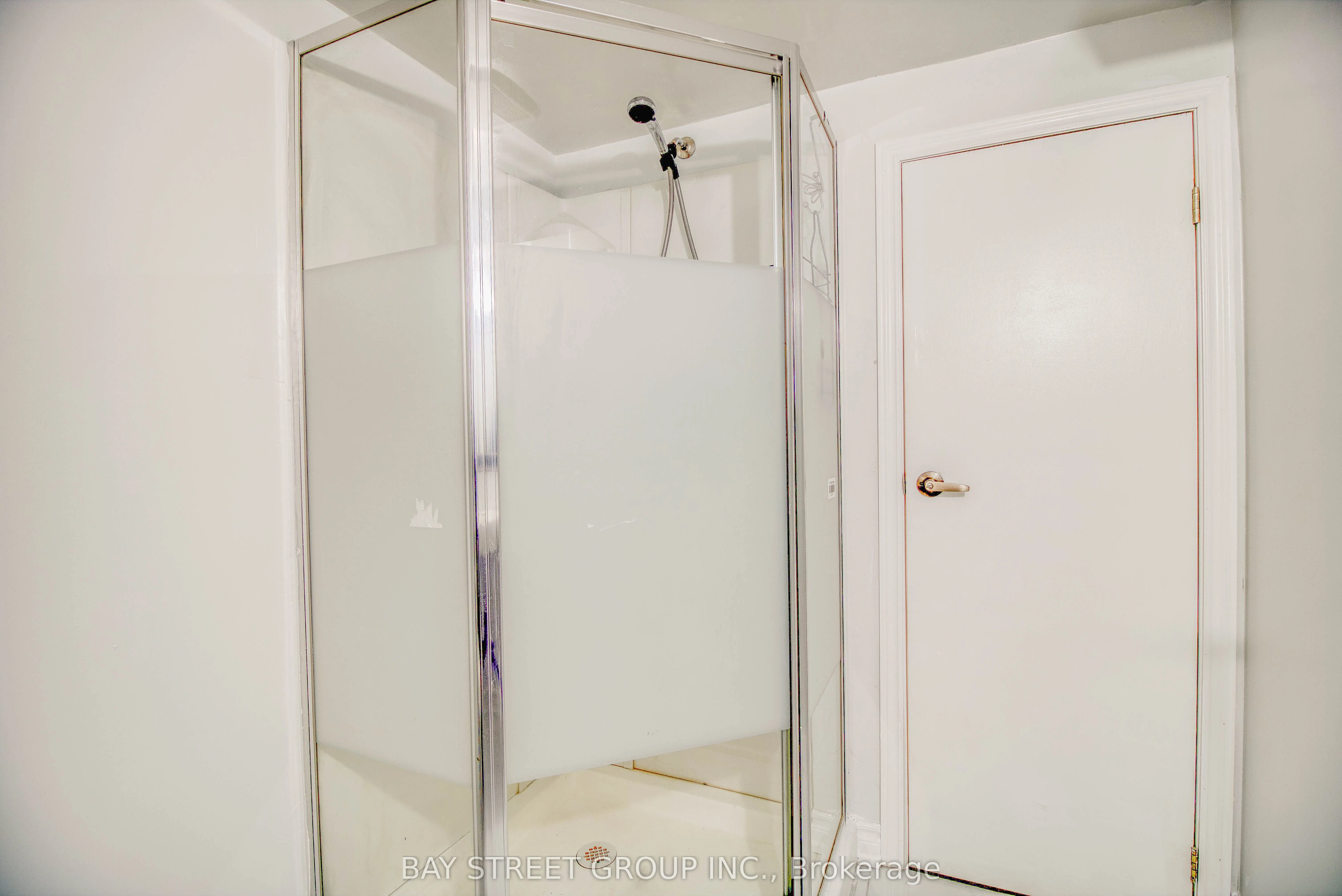 65 Davis Road N, #Basement #1