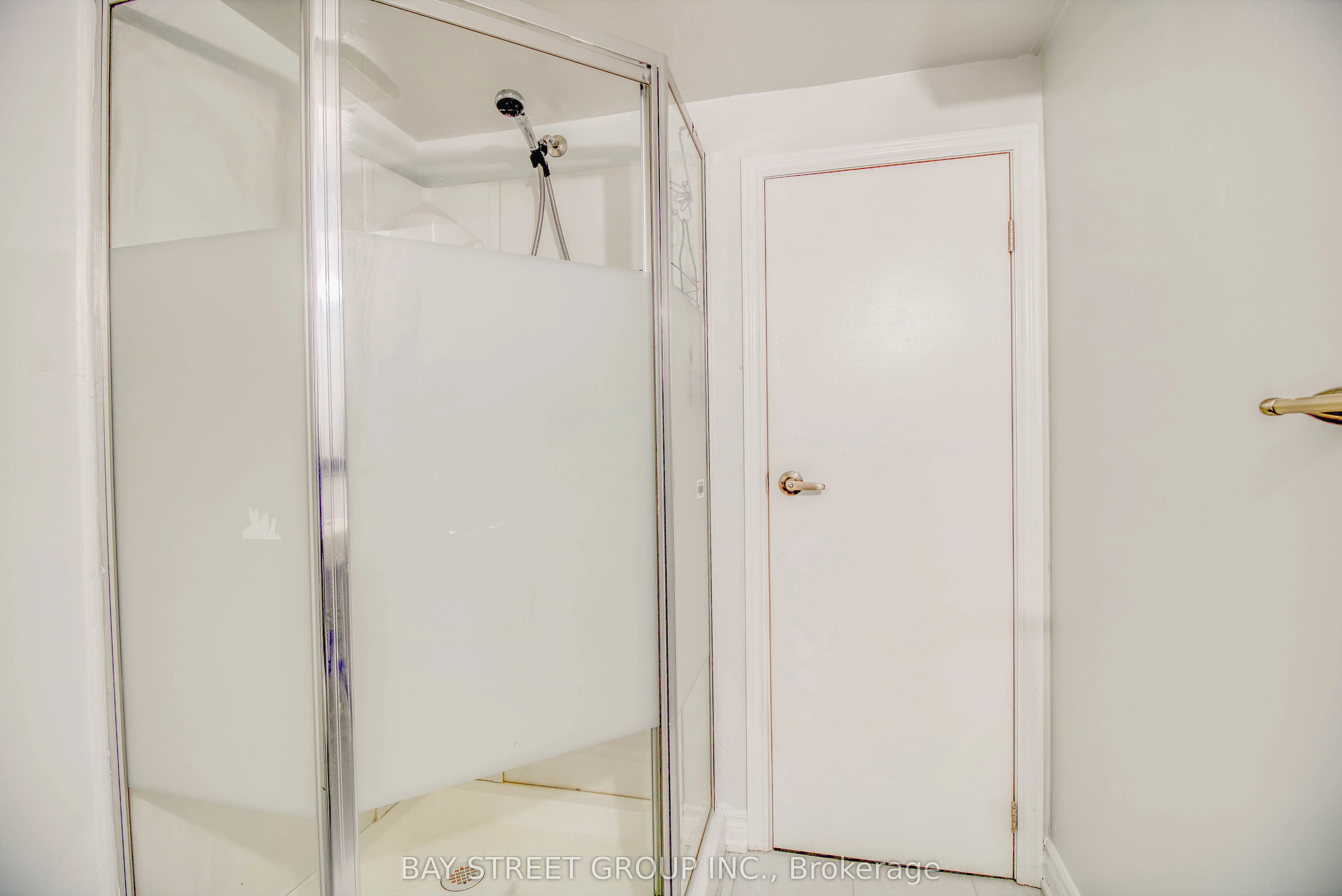 65 Davis Road N, #Basement #1