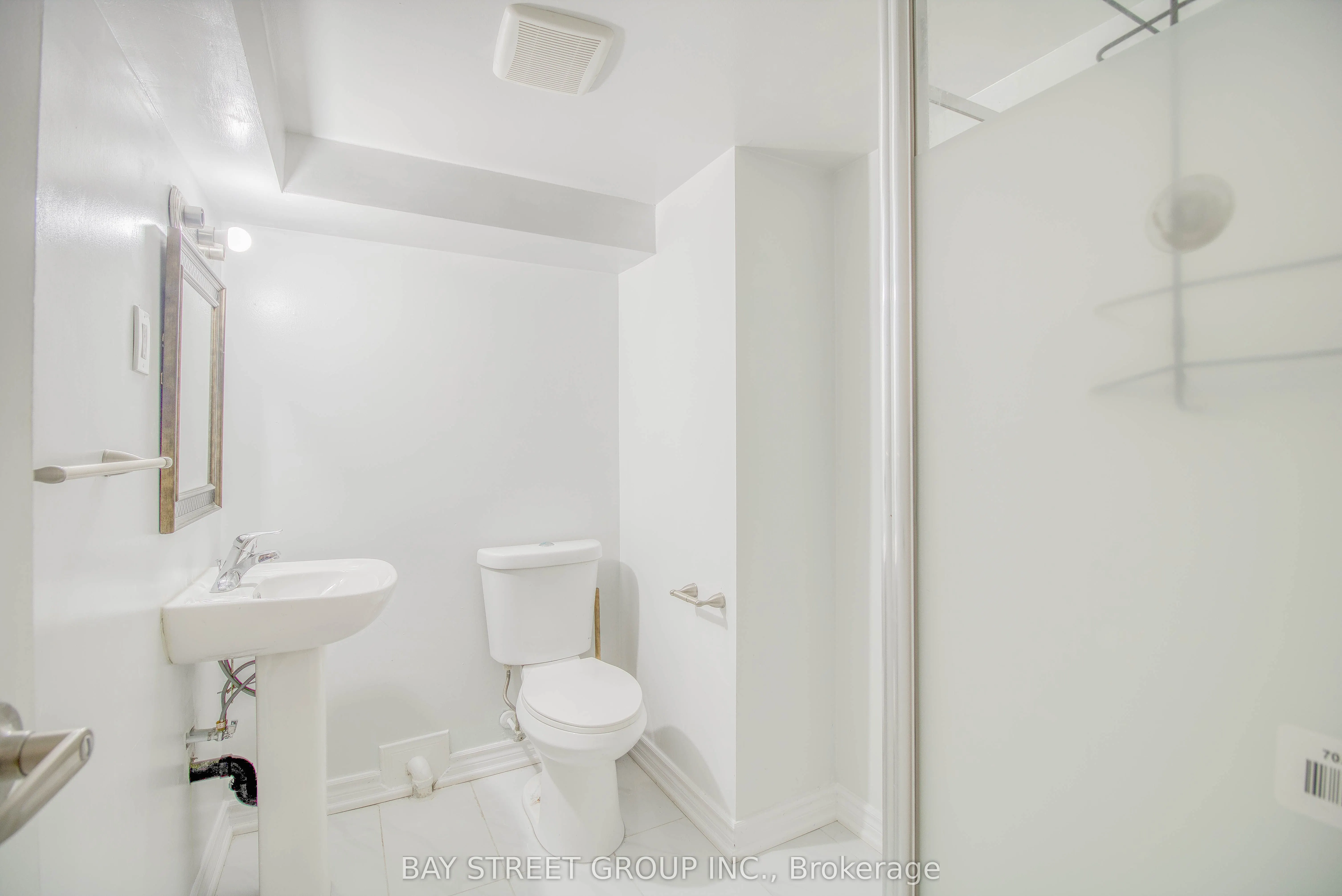 65 Davis Road N, #Basement #1