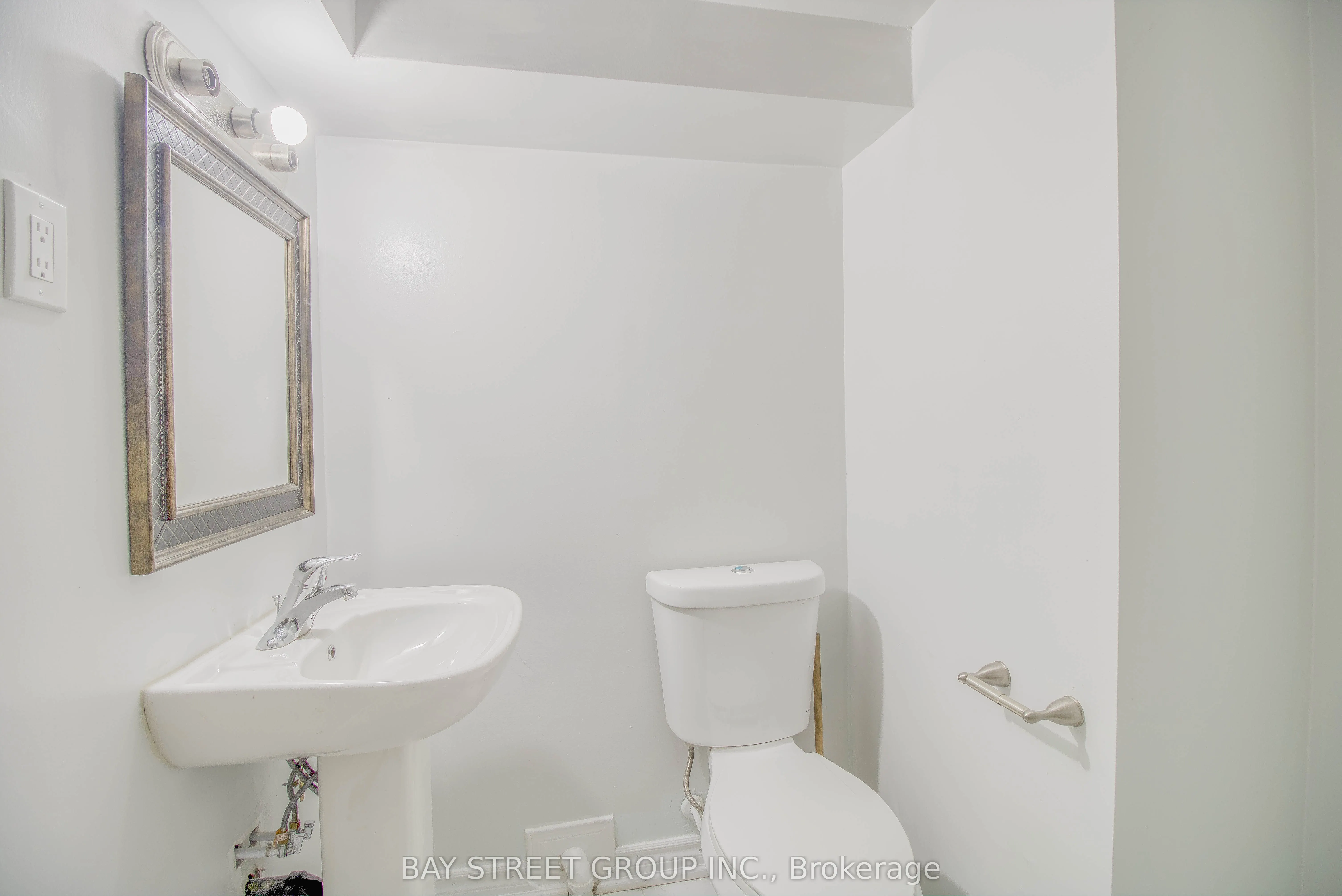 65 Davis Road N, #Basement #1