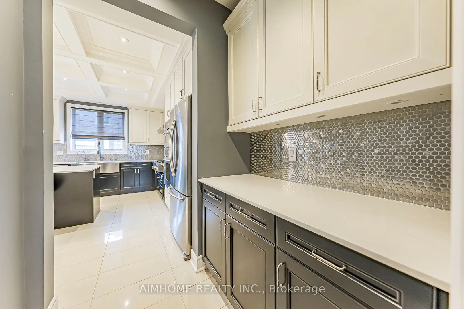 986 Wilbur Pipher Circle