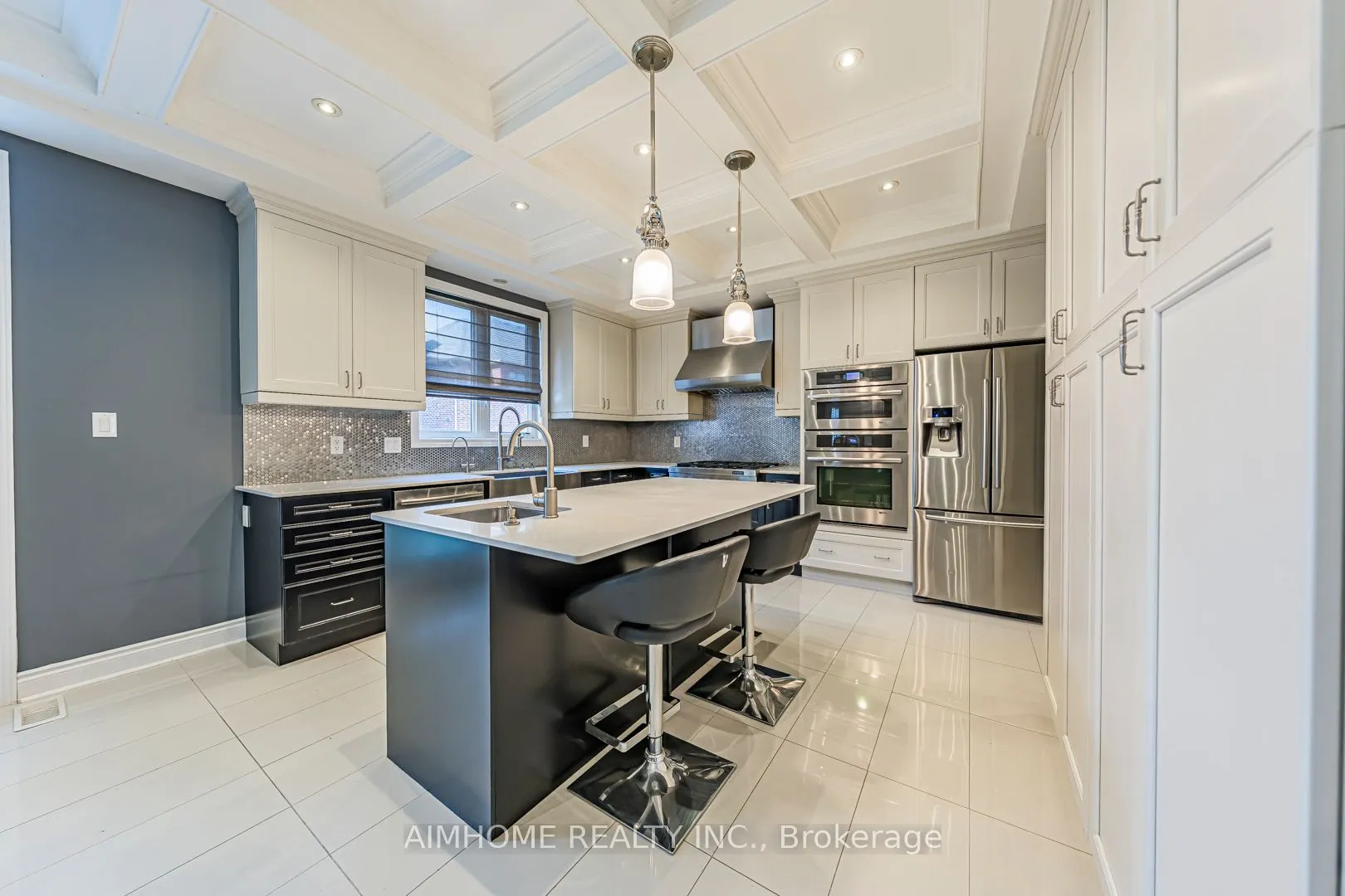 986 Wilbur Pipher Circle