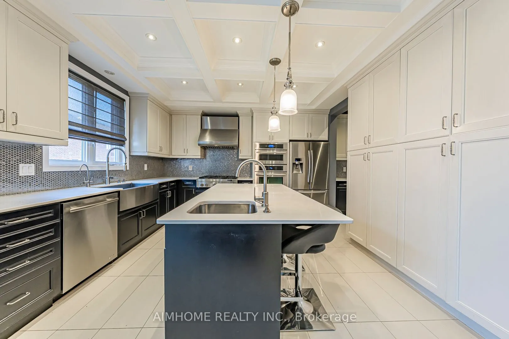 986 Wilbur Pipher Circle