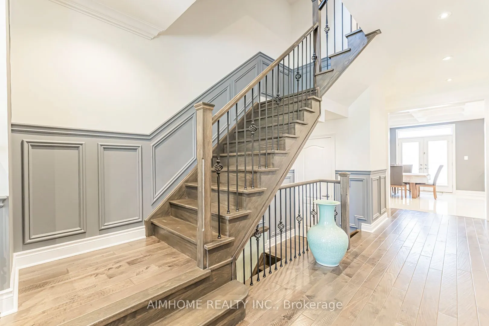 986 Wilbur Pipher Circle