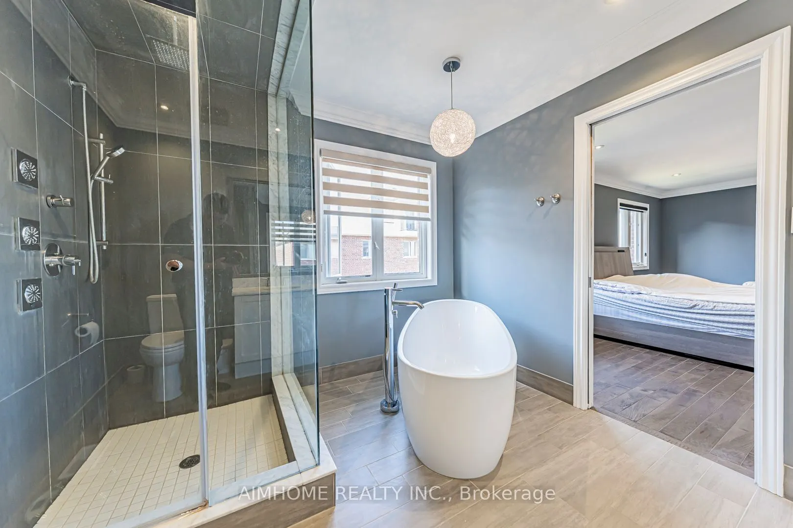 986 Wilbur Pipher Circle