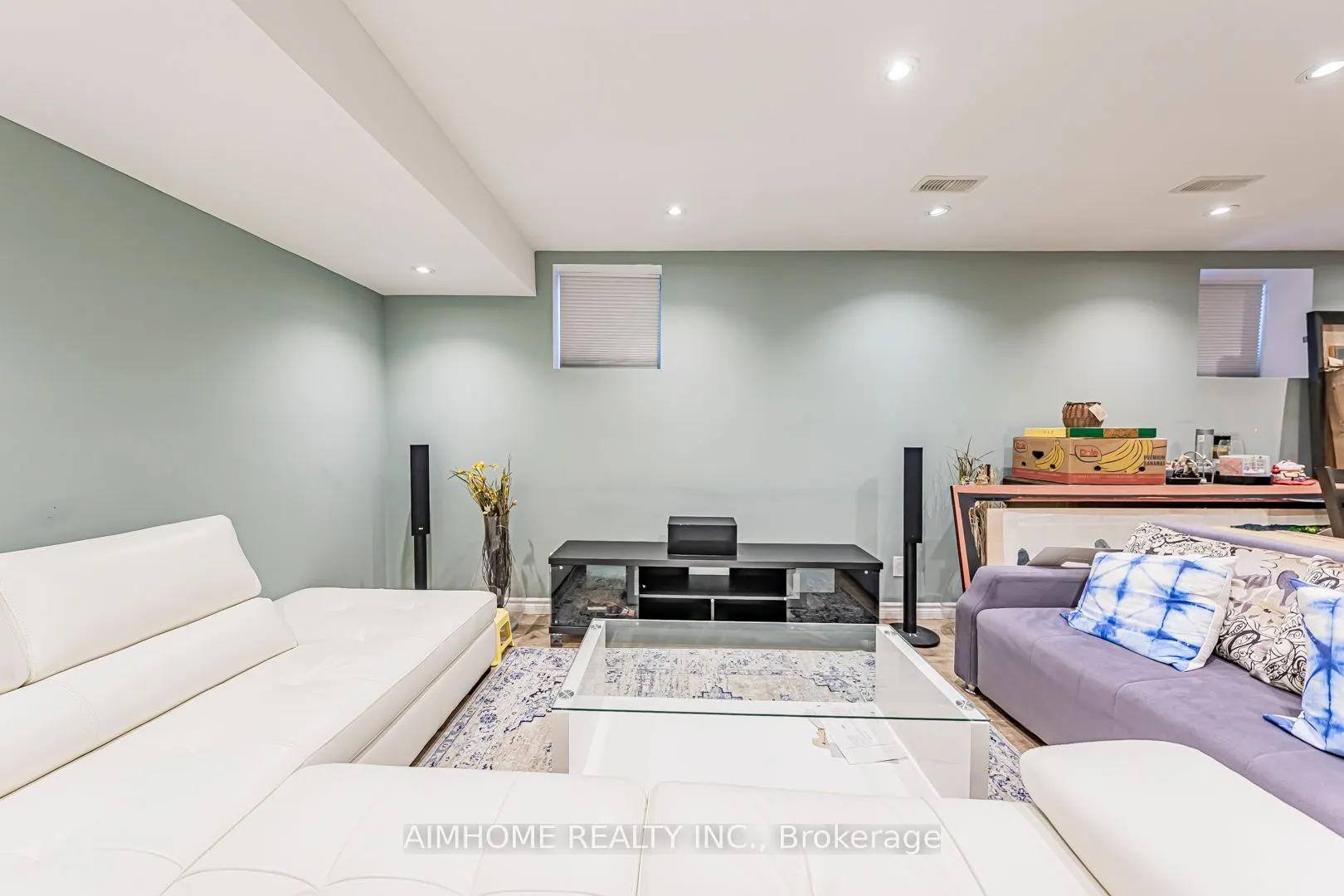 986 Wilbur Pipher Circle