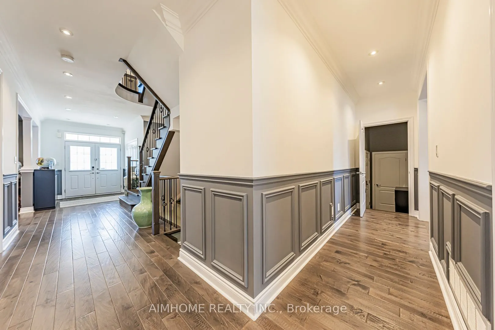 986 Wilbur Pipher Circle