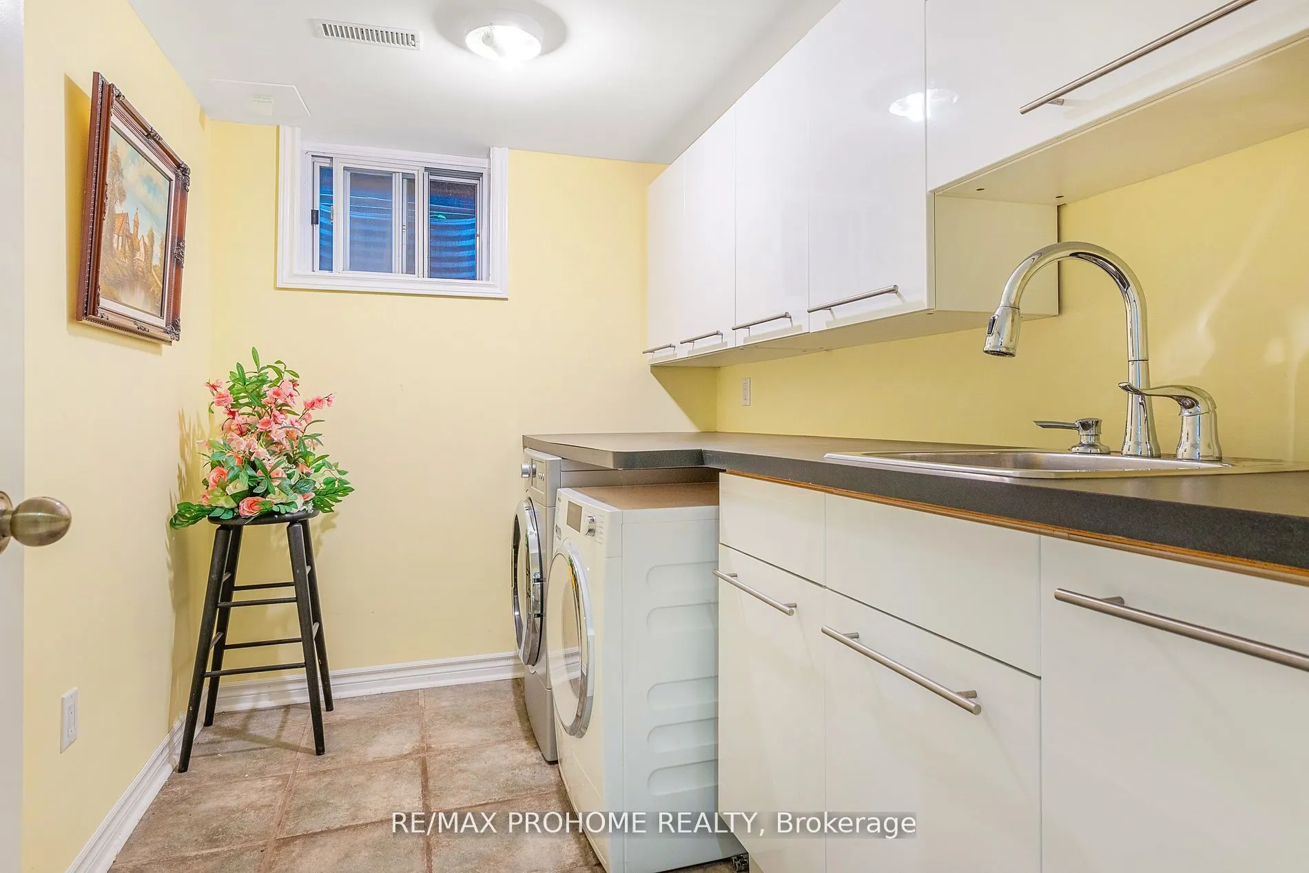 32 Sir Bedevere Place